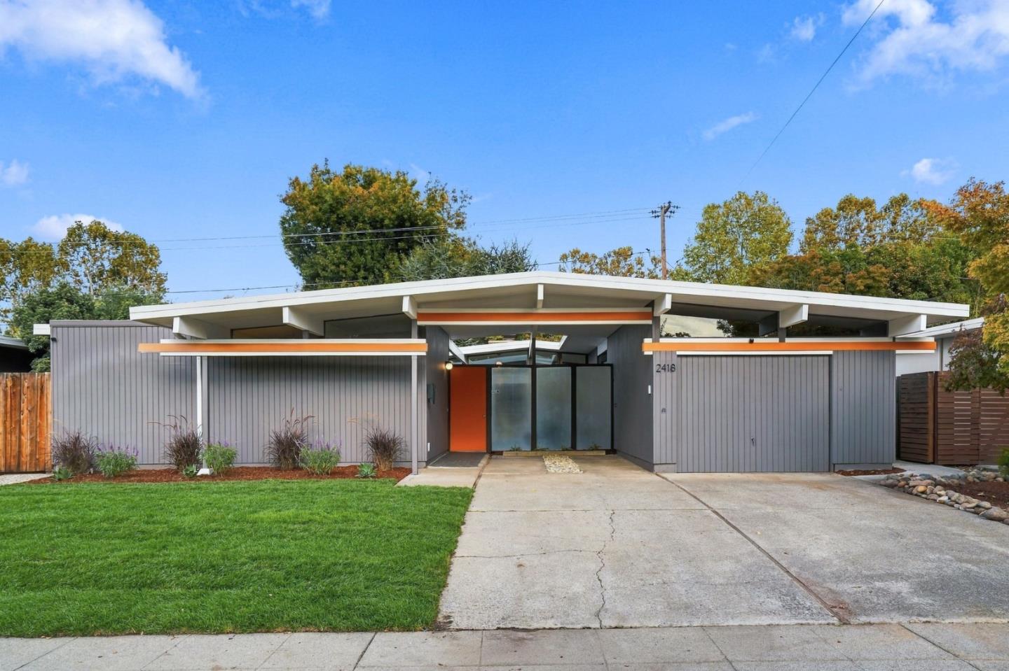 2418 Fairglen Drive — photo