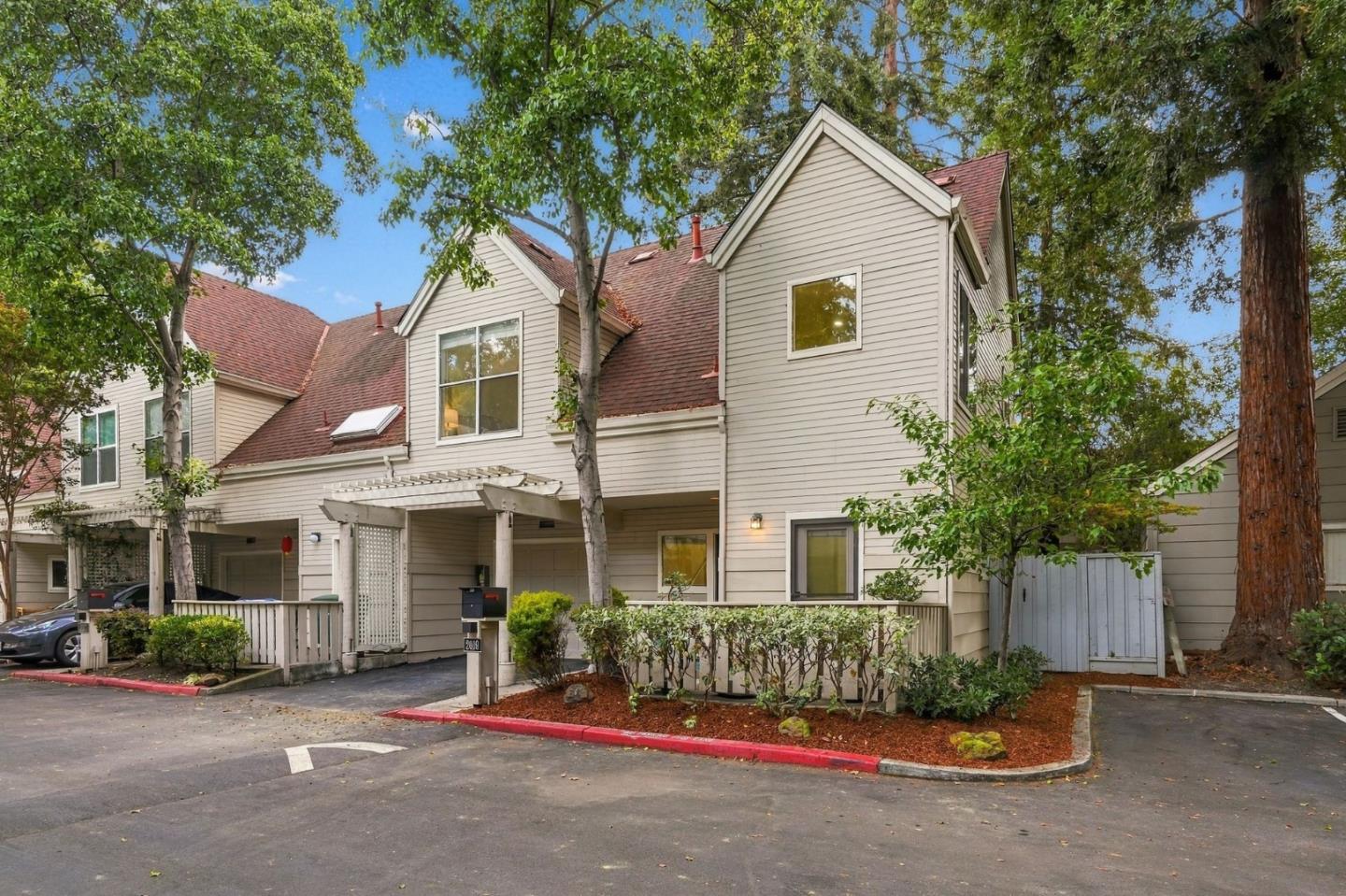 2019 Saint Julien Court — photo