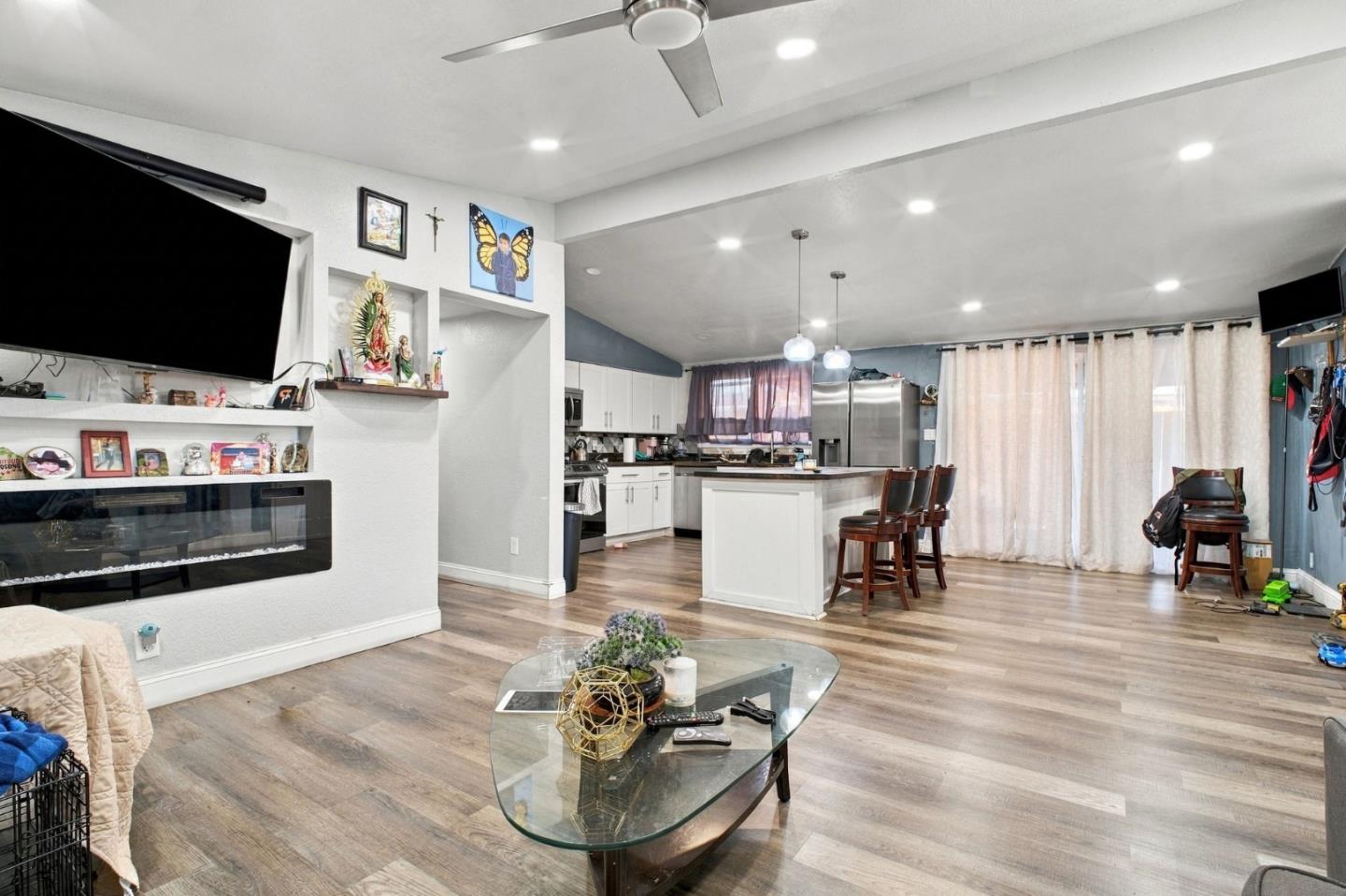 Home in Hayward, CA 94545 — photo 3