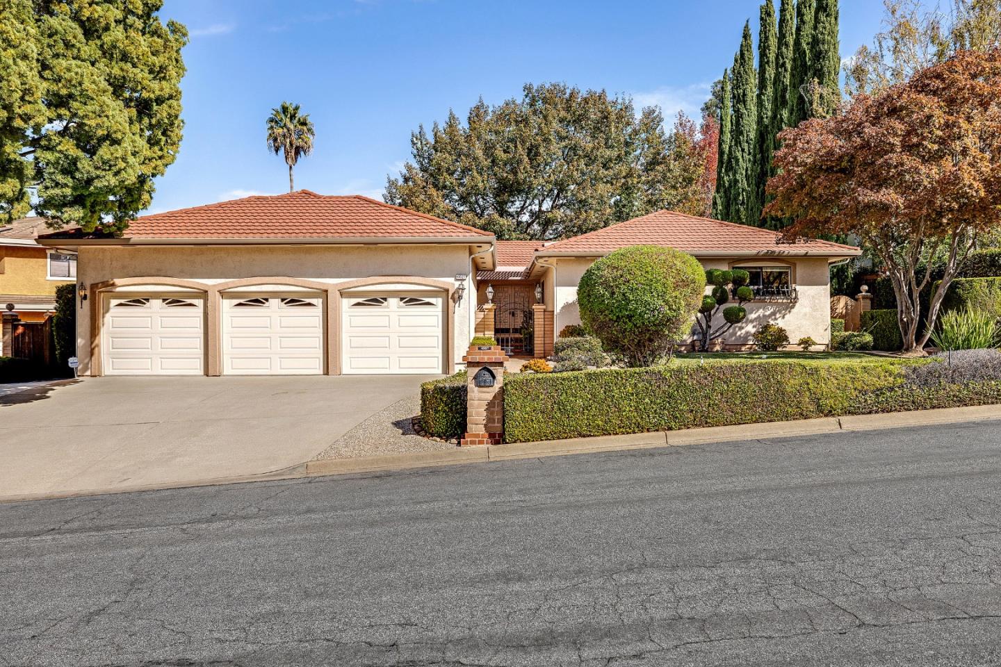 46627 Windmill Drive — photo