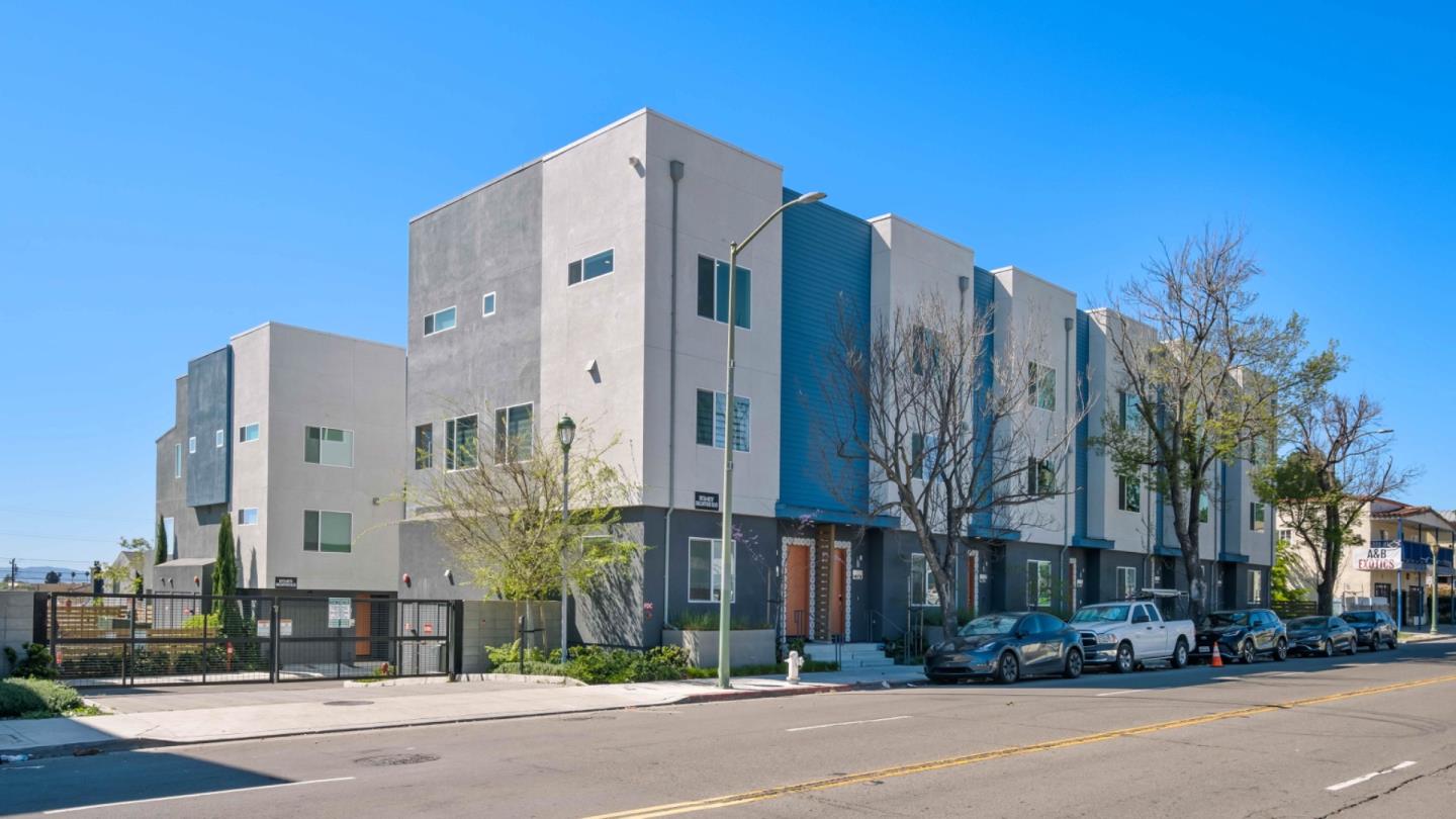 9873 Macarthur Boulevard #F — photo