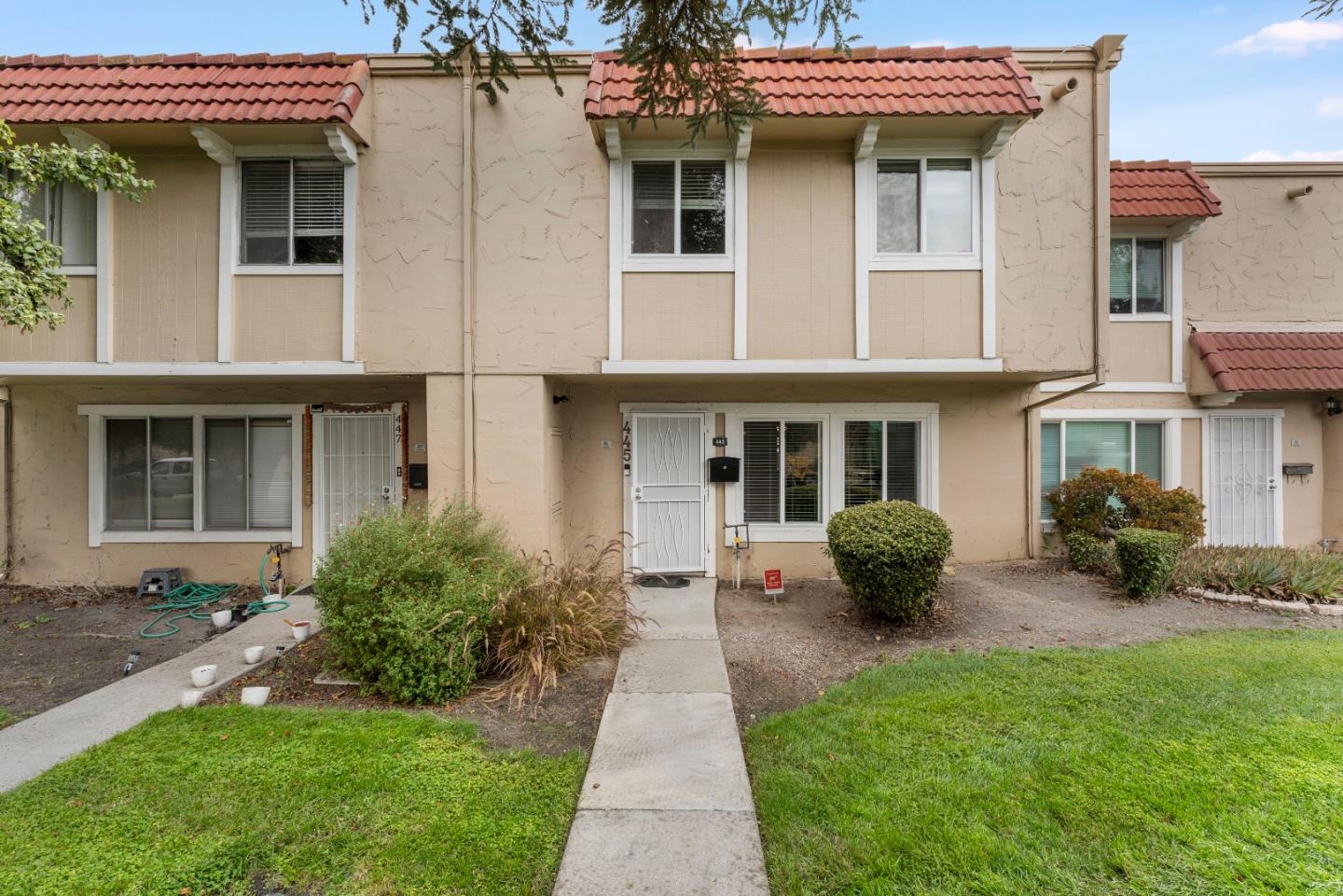 445 Velasco Drive — photo
