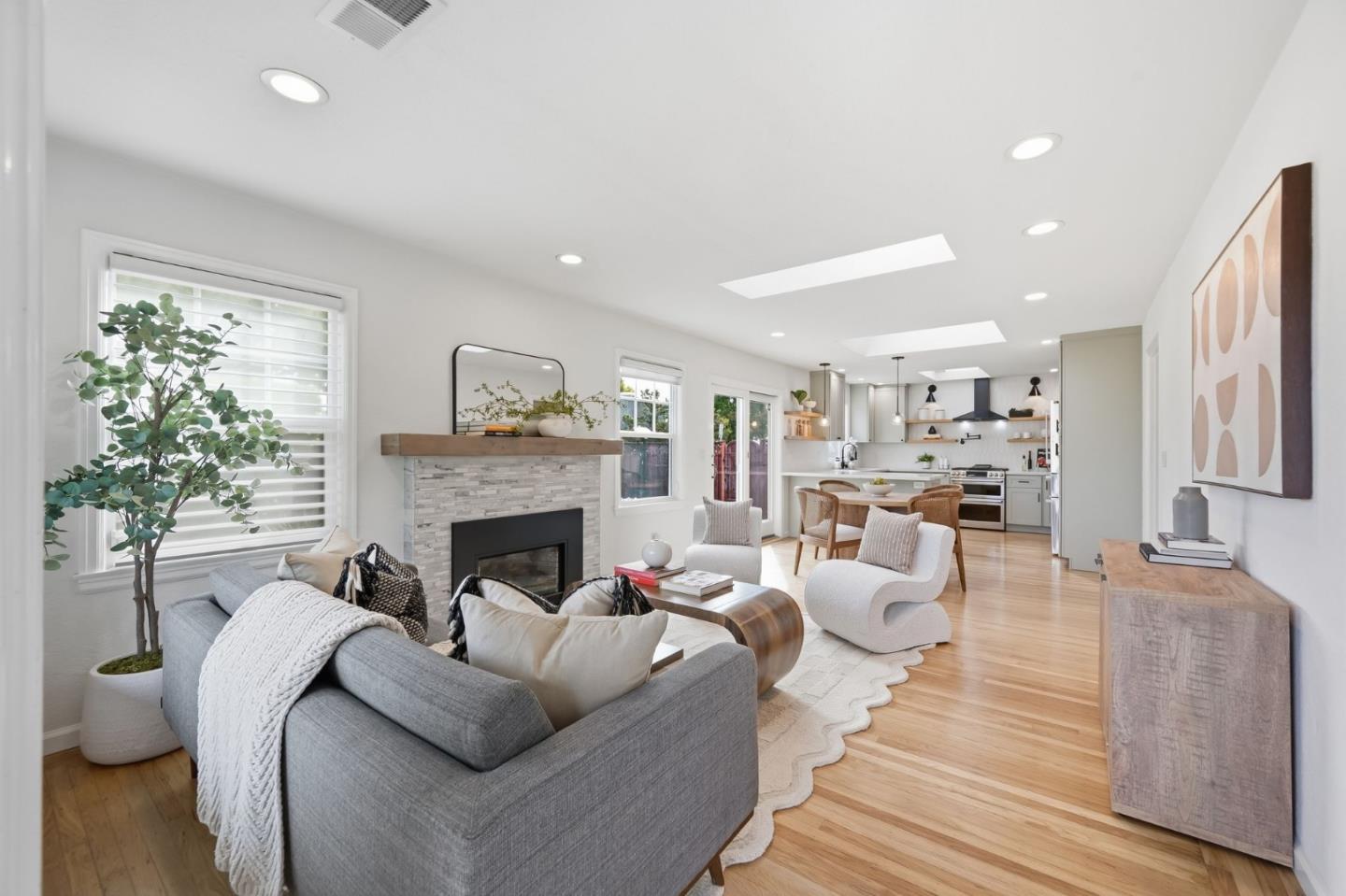 1005 Hall Street — photo