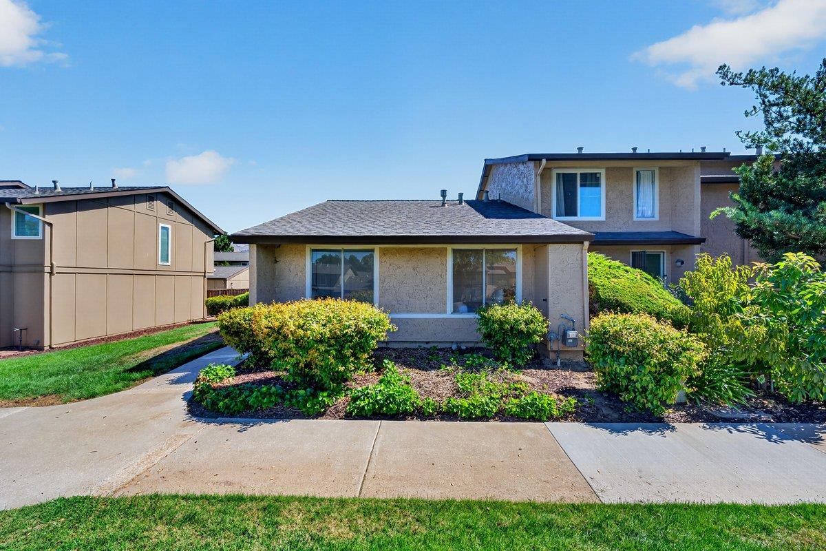 3311 Cannongate Court — photo