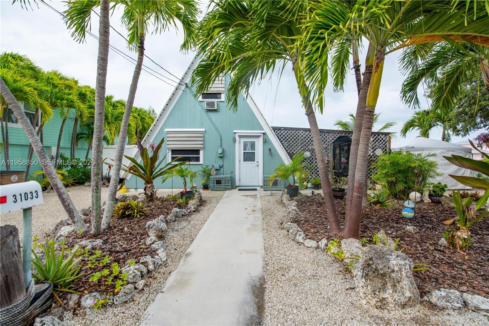 31033 Hibiscus Drive — photo