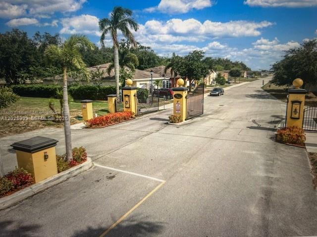 1497 Las Villas Boulevard — photo