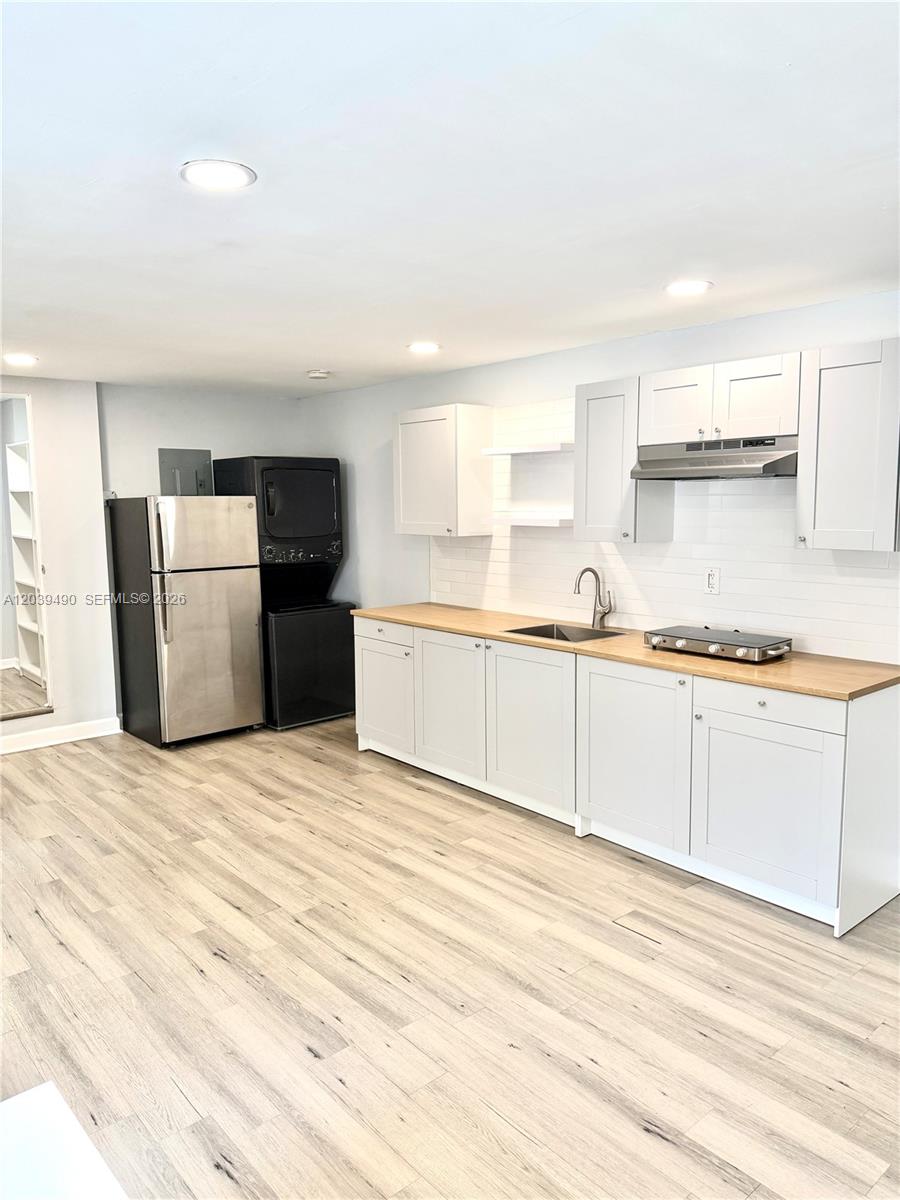 227 SW 26th Road #Rear, Miami, FL 33129 — photo 2