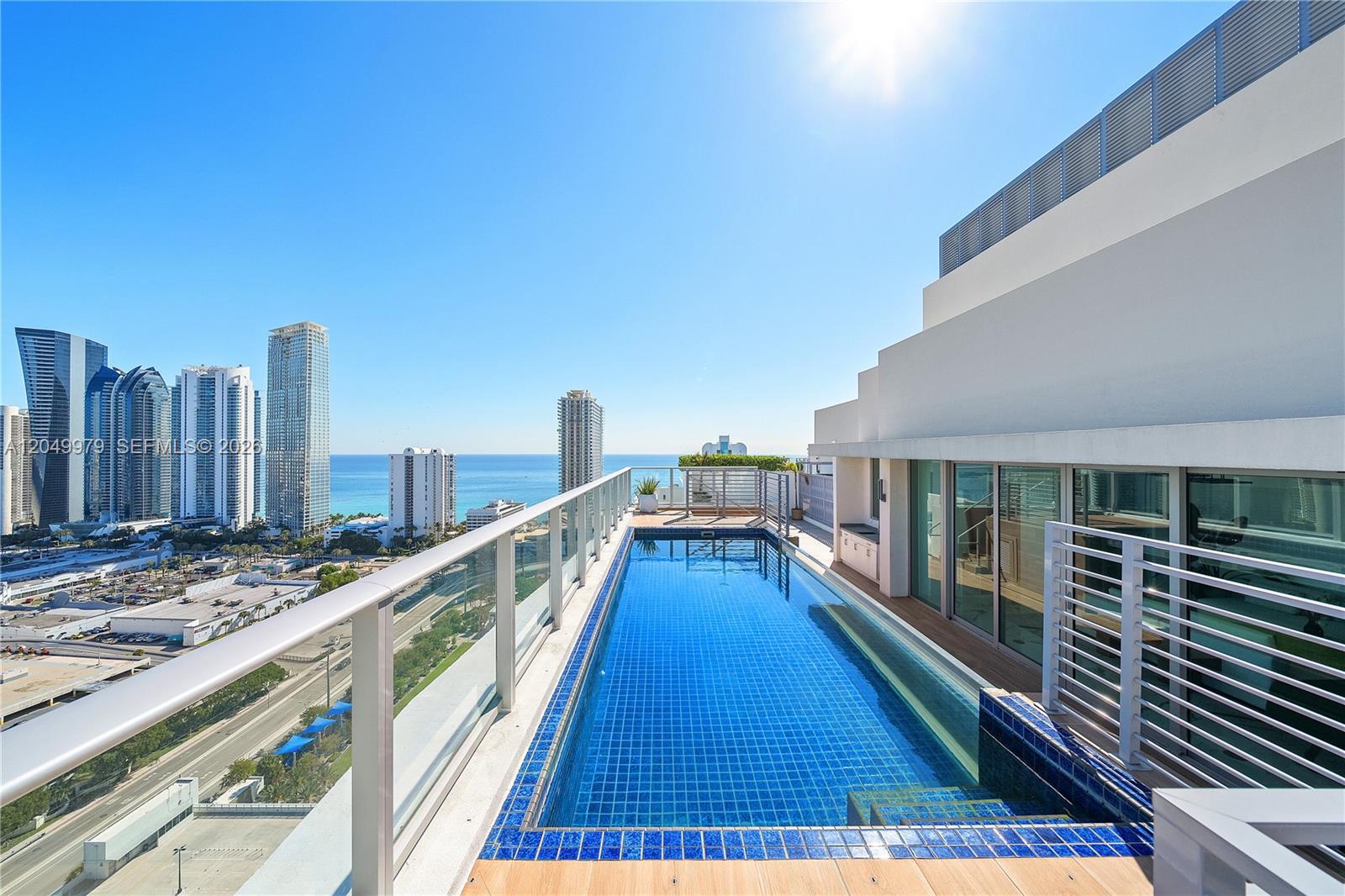 300 Sunny Isles Boulevard Penthouse-03 — photo