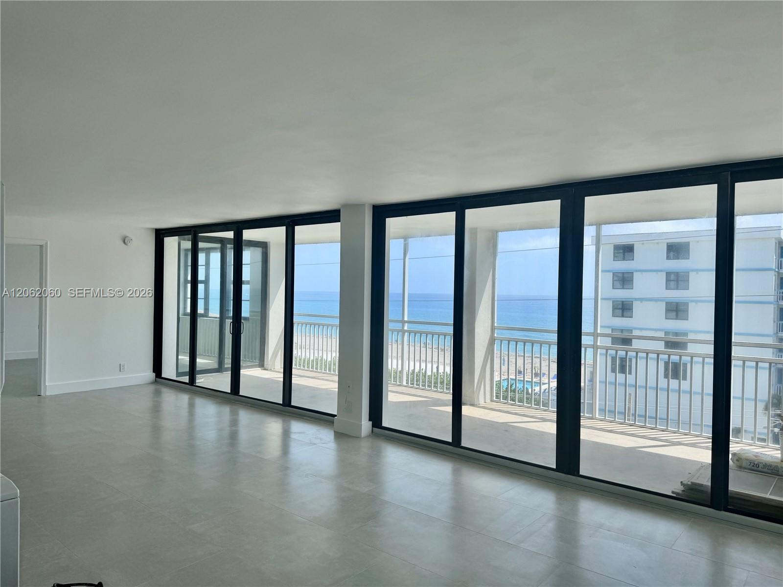 911 Ocean Drive 503 — photo