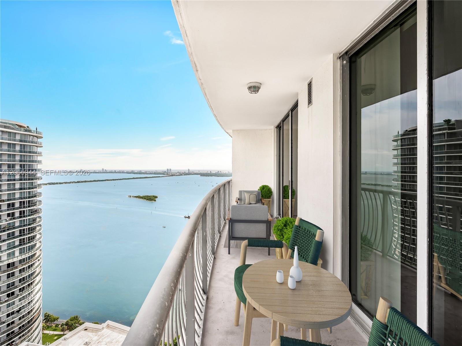 1750 N Bayshore Drive Ph-5309 — photo