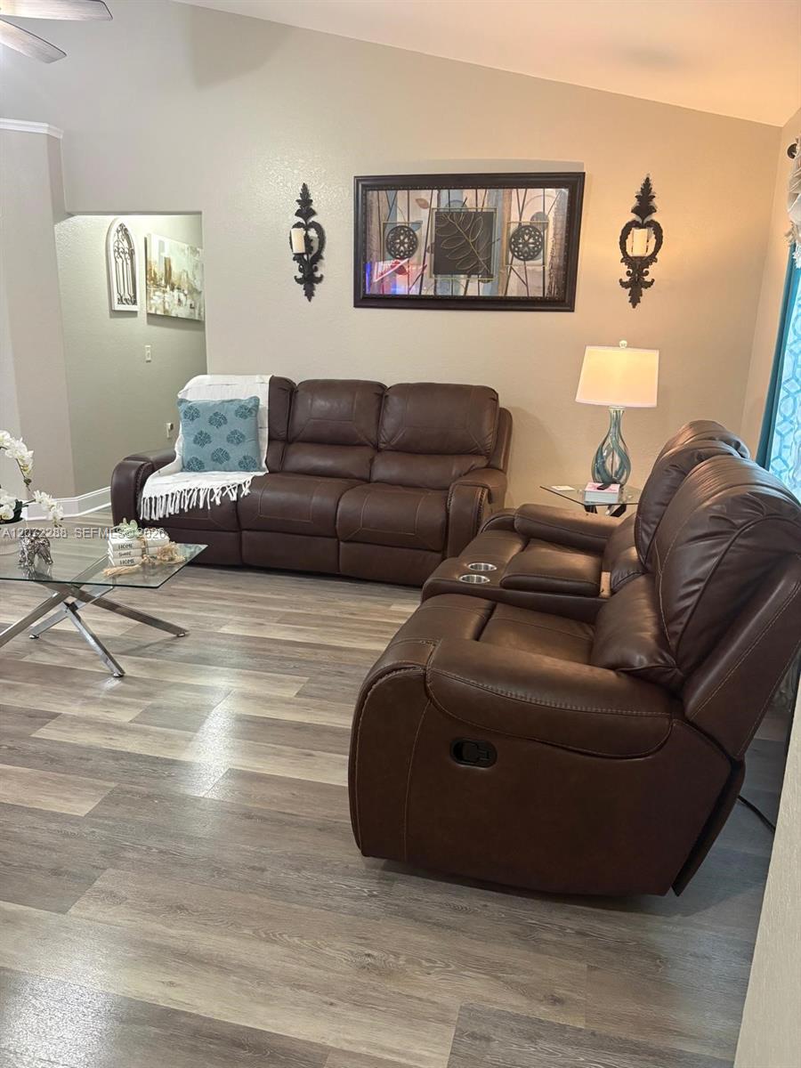 781 E Marion Oaks Pass — photo