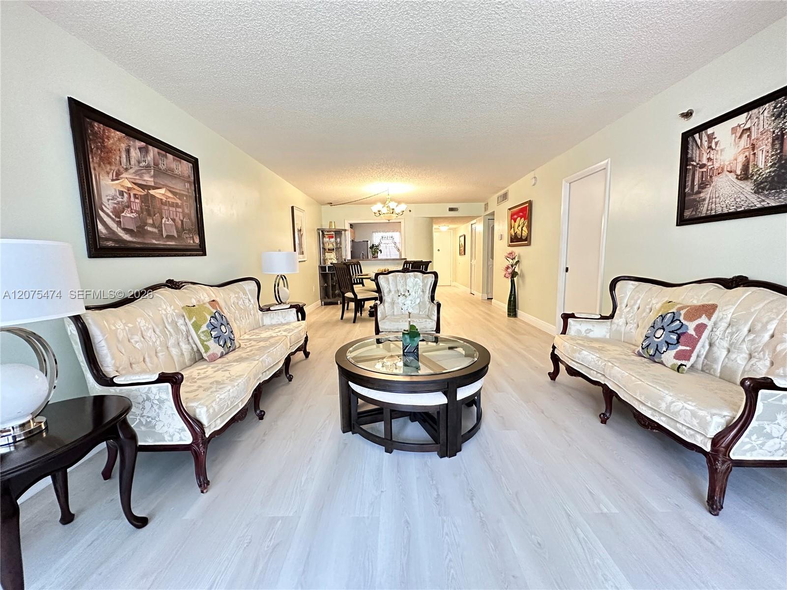 3910 Inverrary Boulevard 202-B — photo
