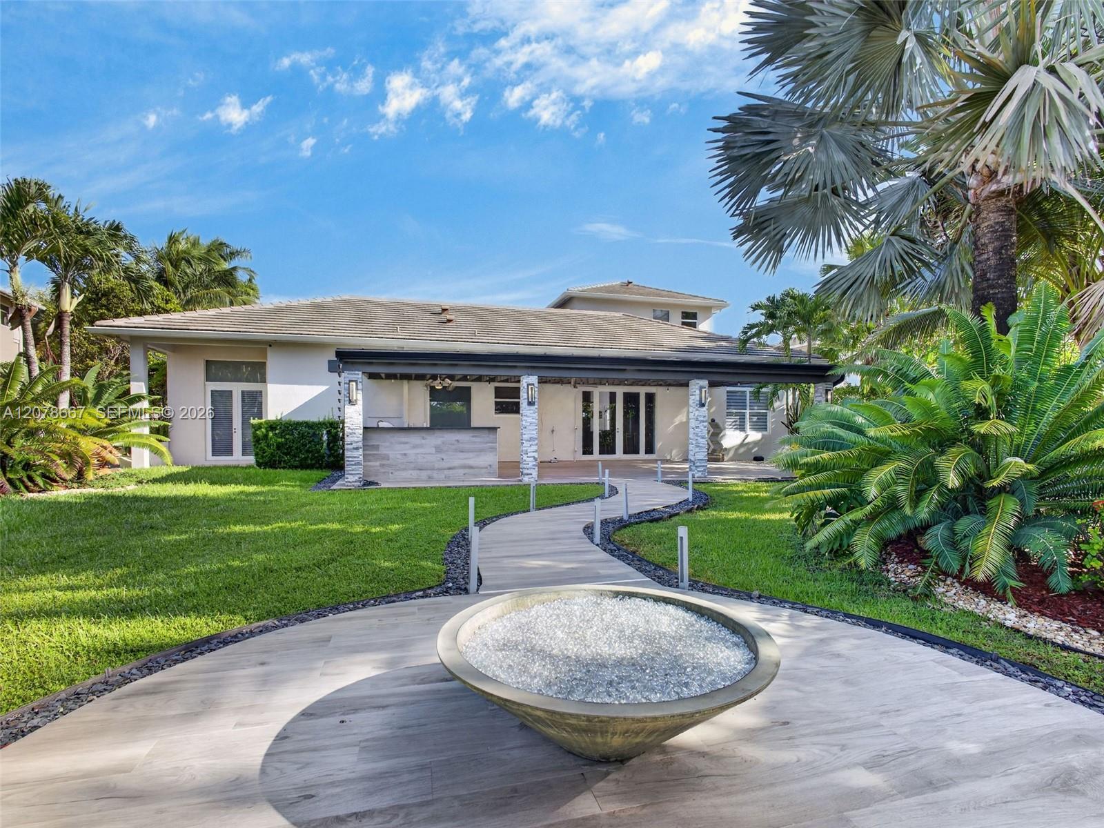 1371 Victoria Isle Drive — photo