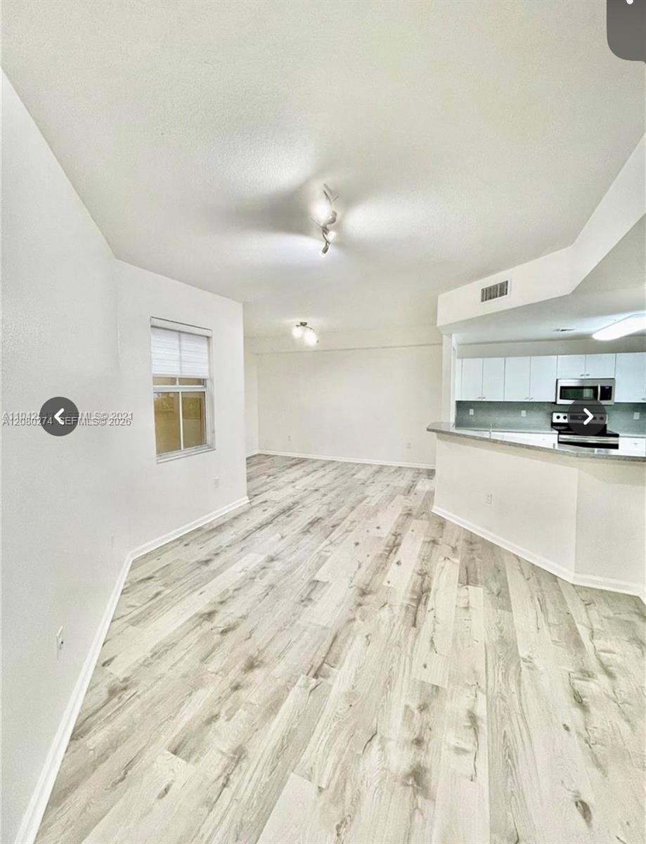 10902 NW 83 Street 219 — photo