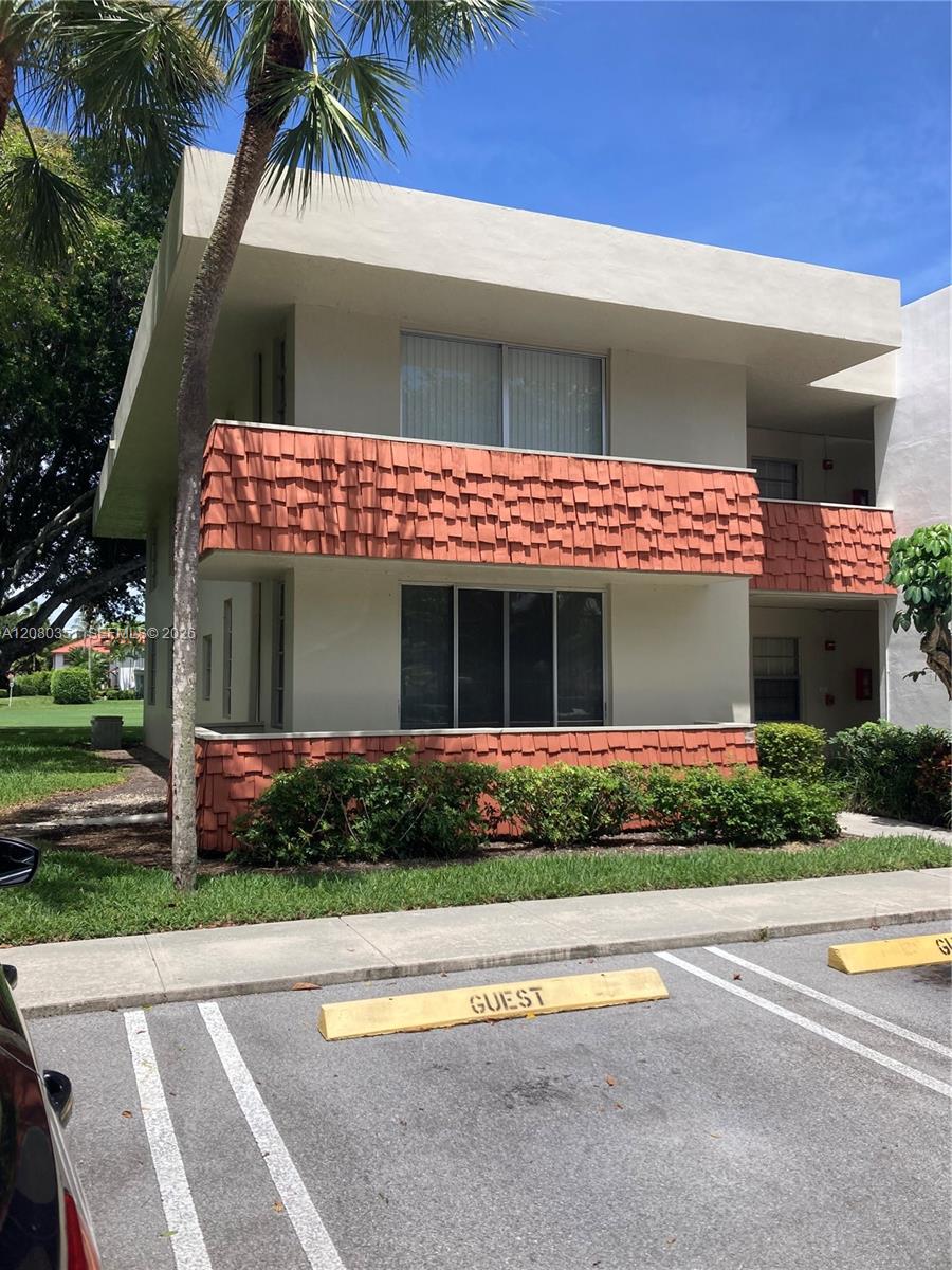 801 Cypress Boulevard 108C — photo