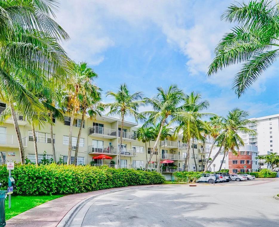 1441 Lincoln Road 214 — photo