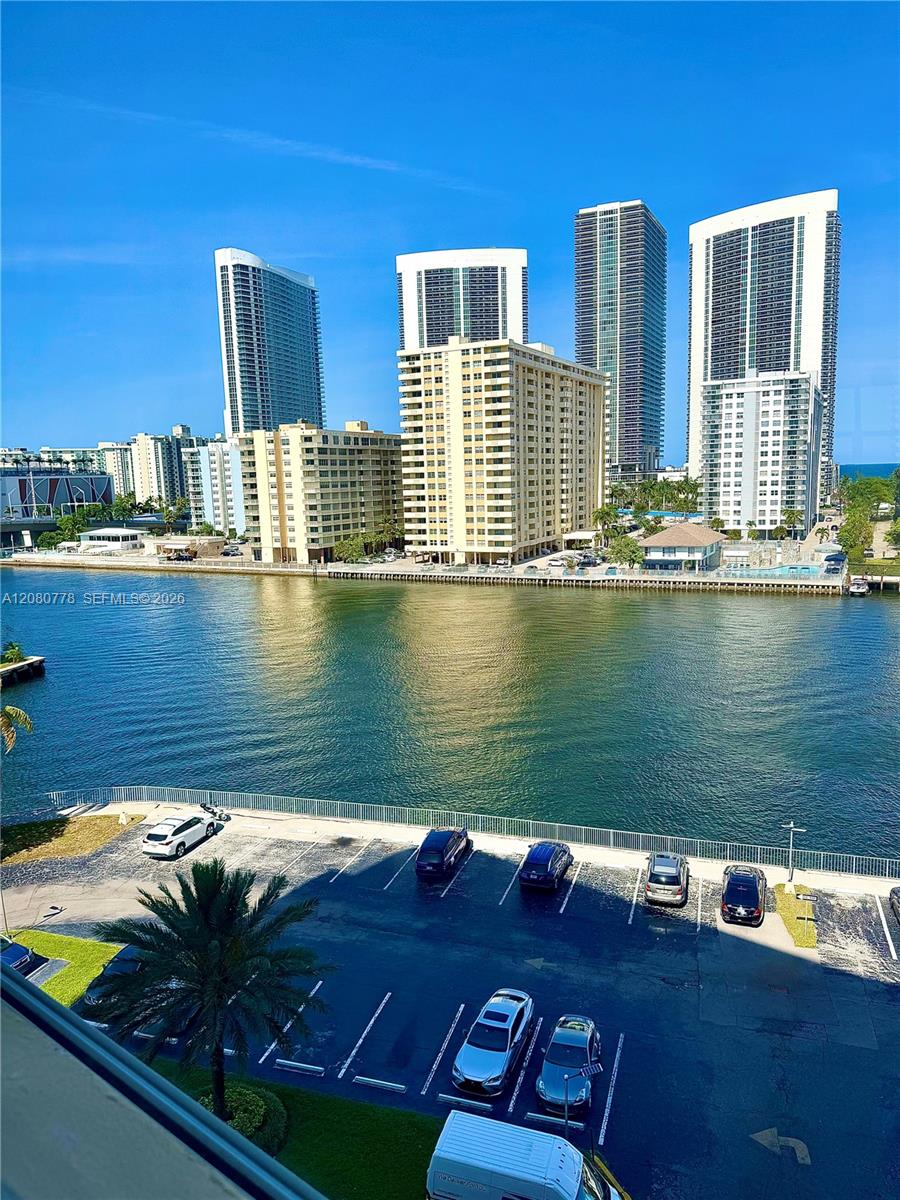 100 Golden Isles Drive 806 — photo