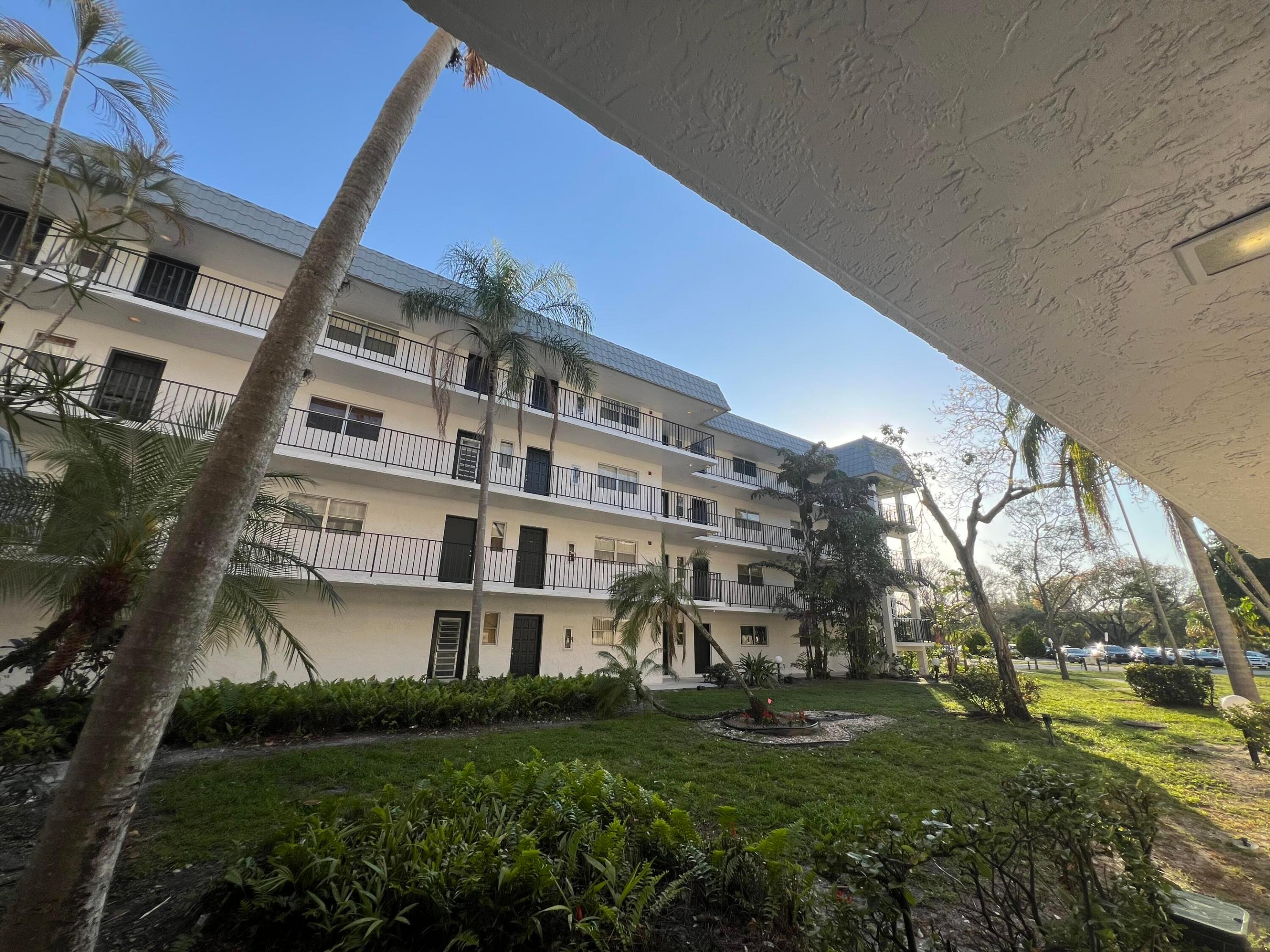 3330 Spanish Moss Terrace 406 — photo
