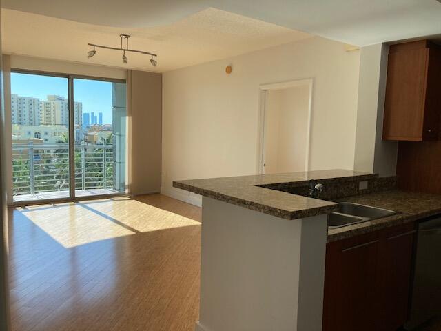 110 Washington Avenue 1717 — photo