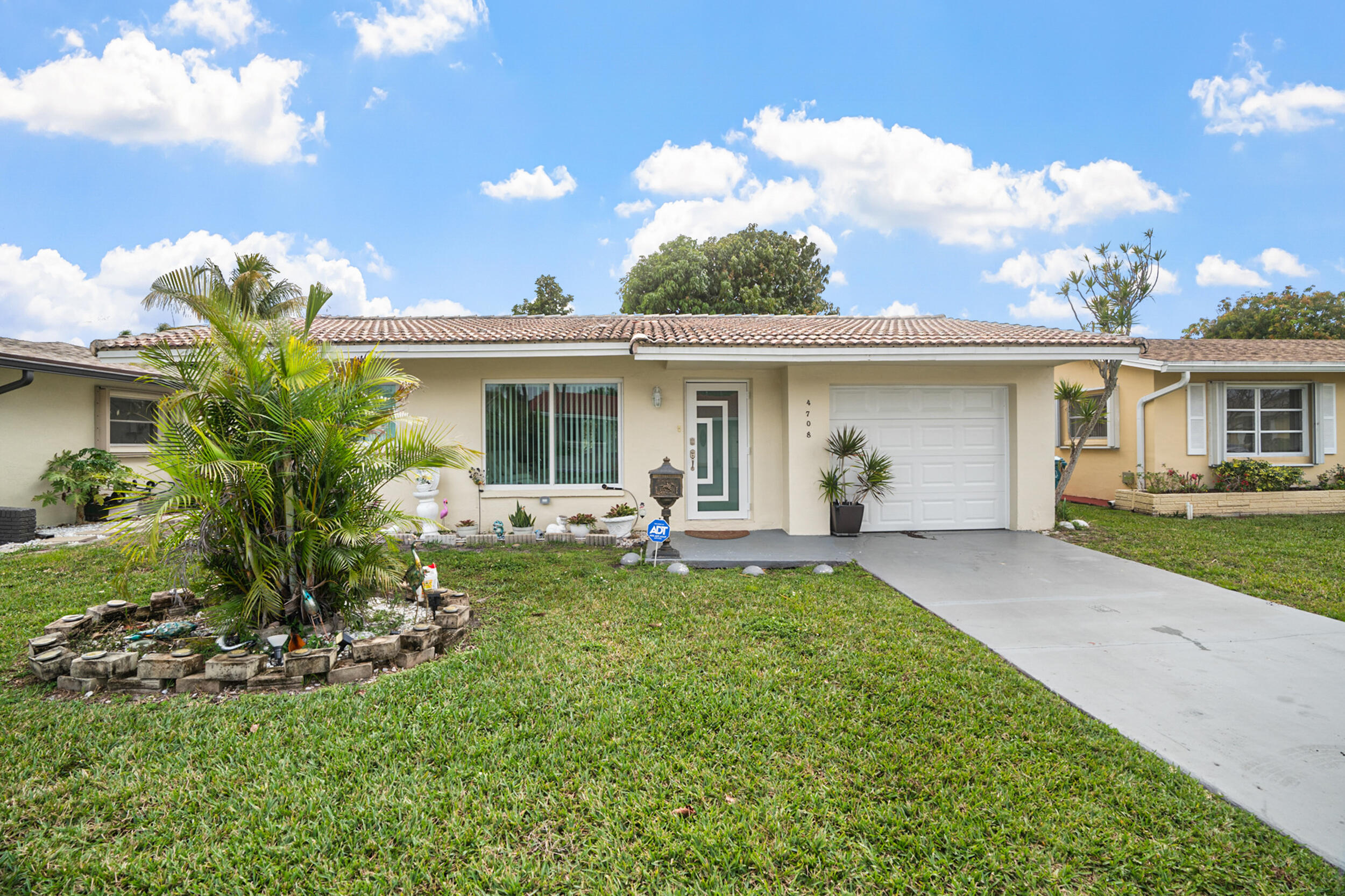 4708 NW 49th Drive — photo