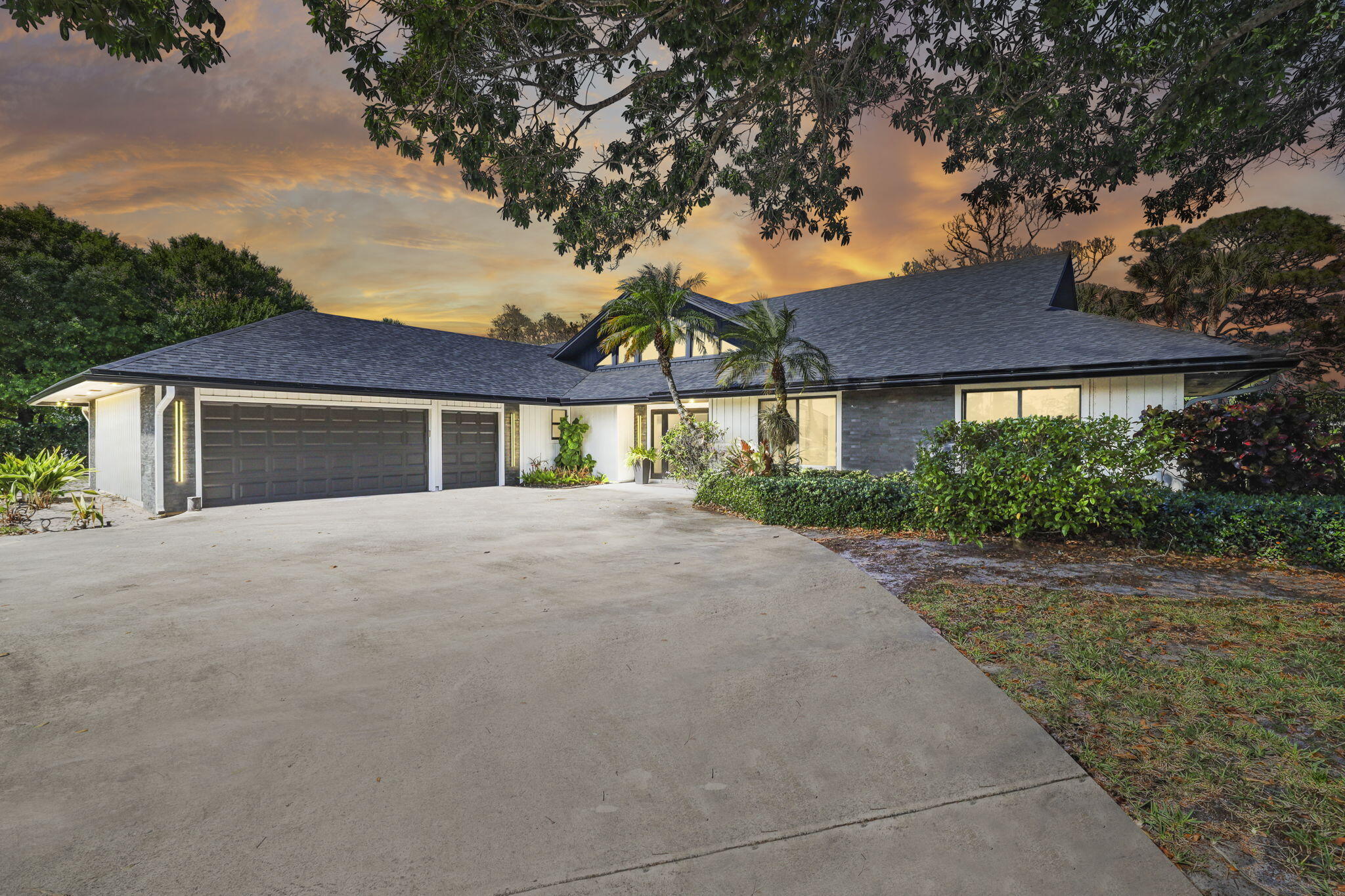 6549 Eastpointe Pines Street — photo