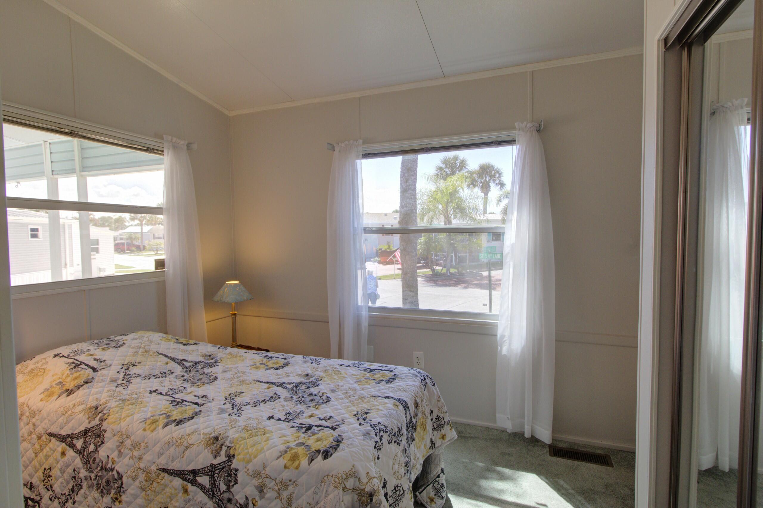 5395 SE 64th Terrace — photo