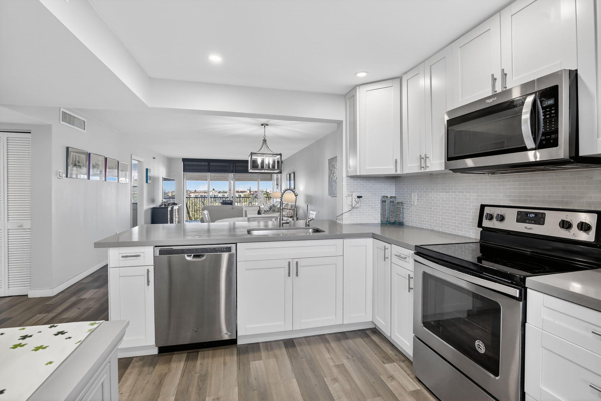 3910 Inverrary Boulevard 802-B — photo