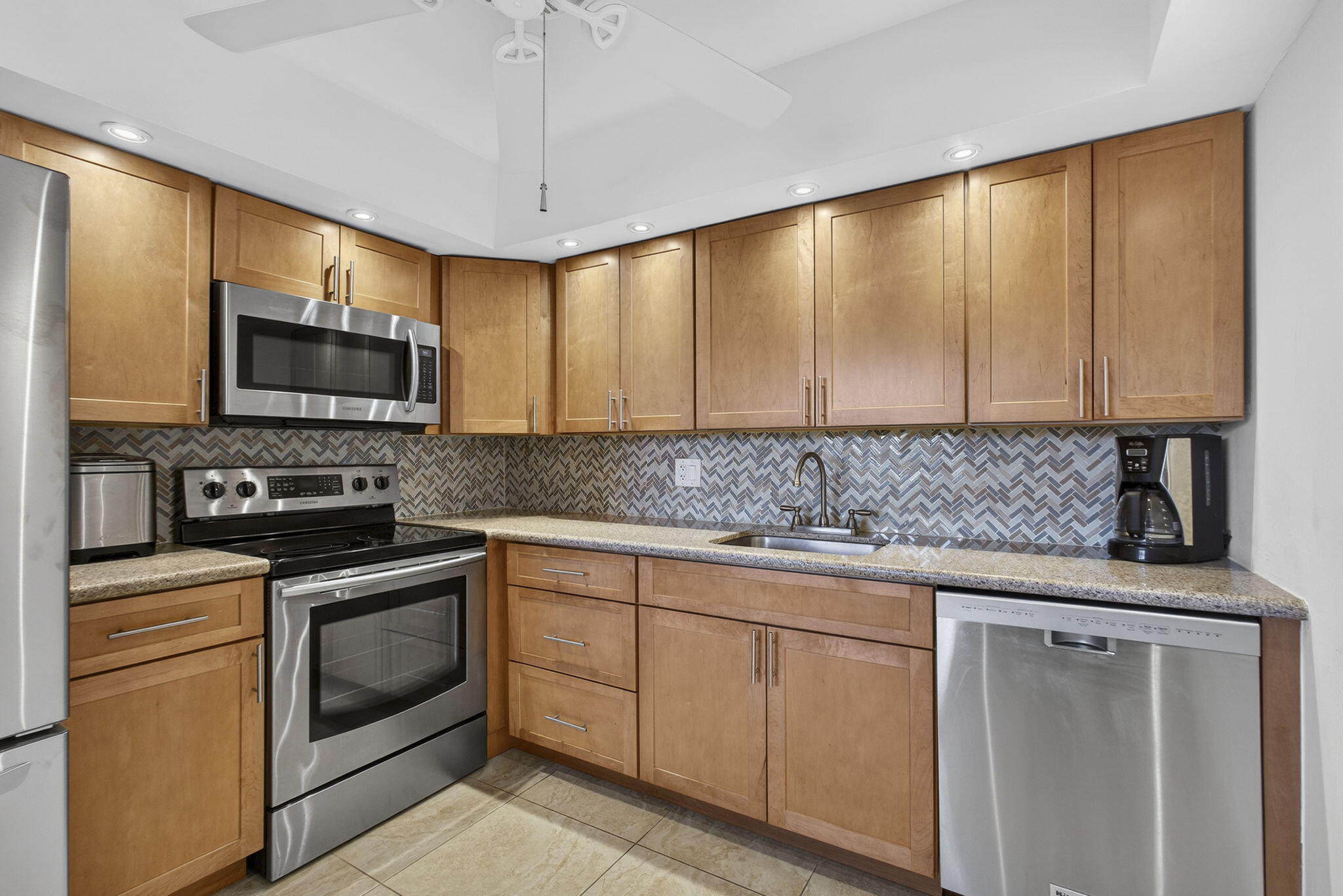 361 Wellington J — photo