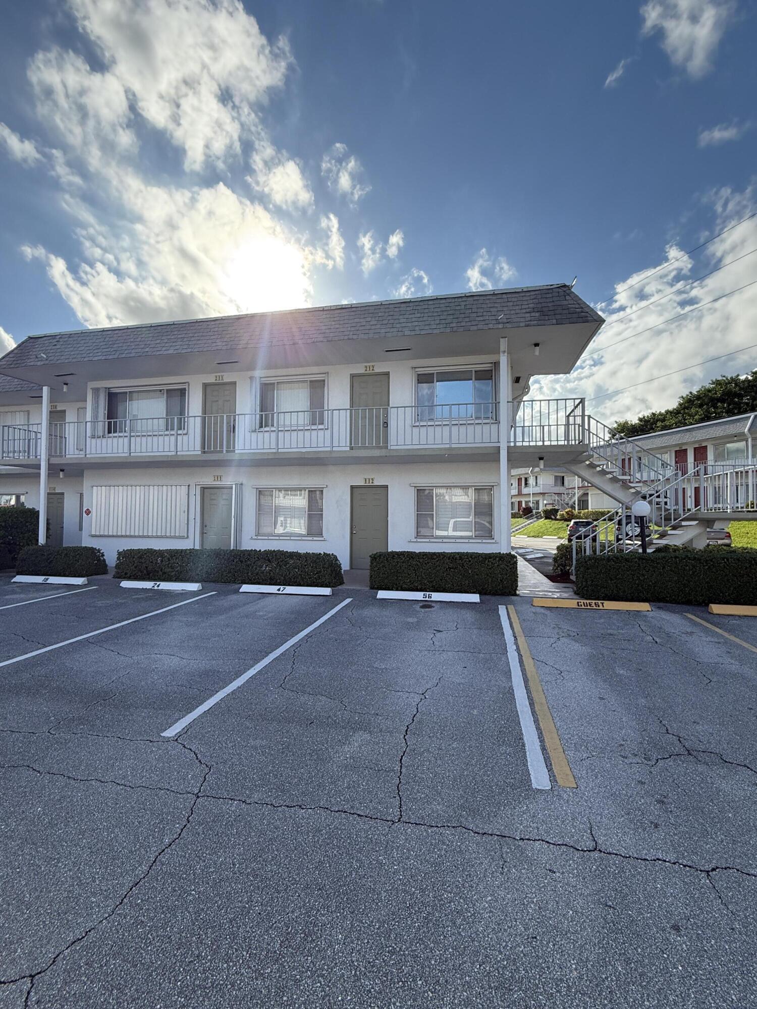 3160 Lake Osborne Drive 112 — photo