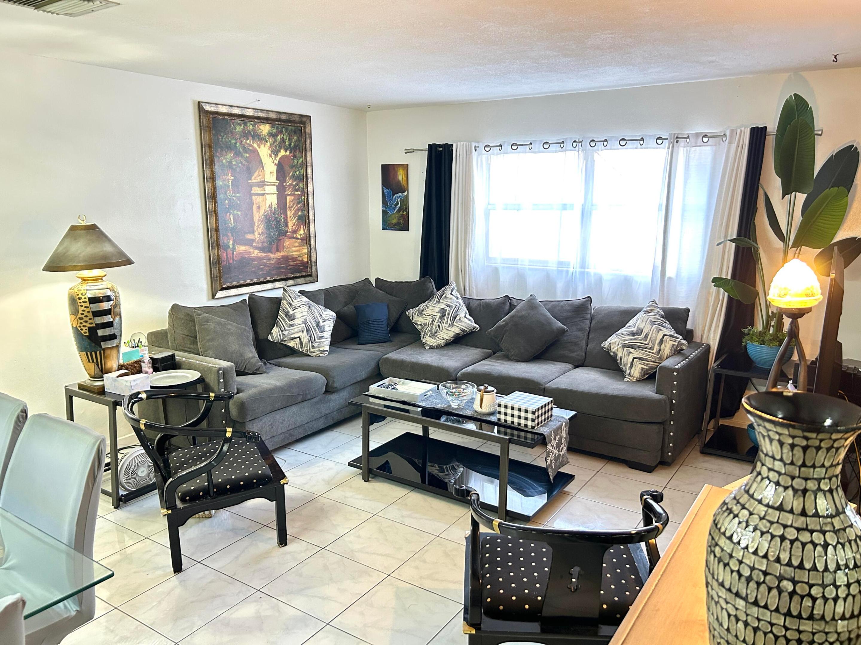 515 S Crescent Drive 107 — photo