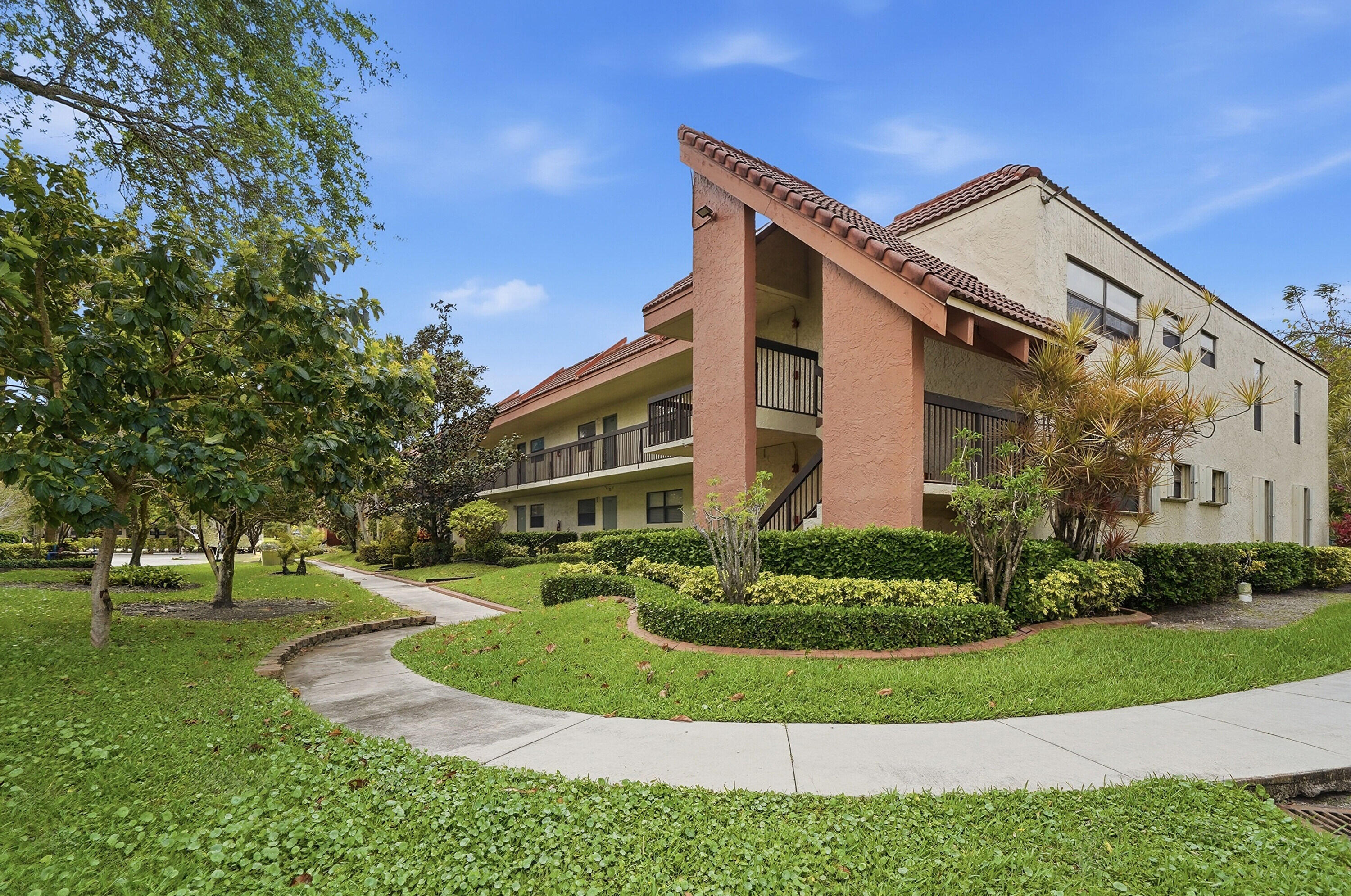 1774 Hammock Boulevard 118 — photo