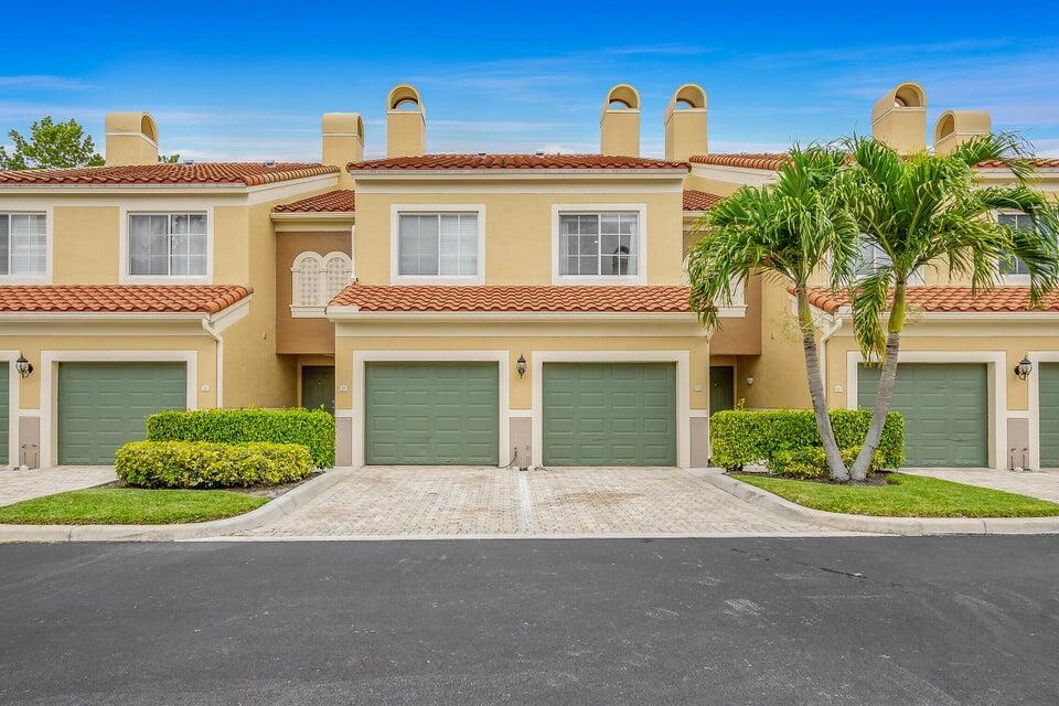 11785 St Andrews Place 104 — photo