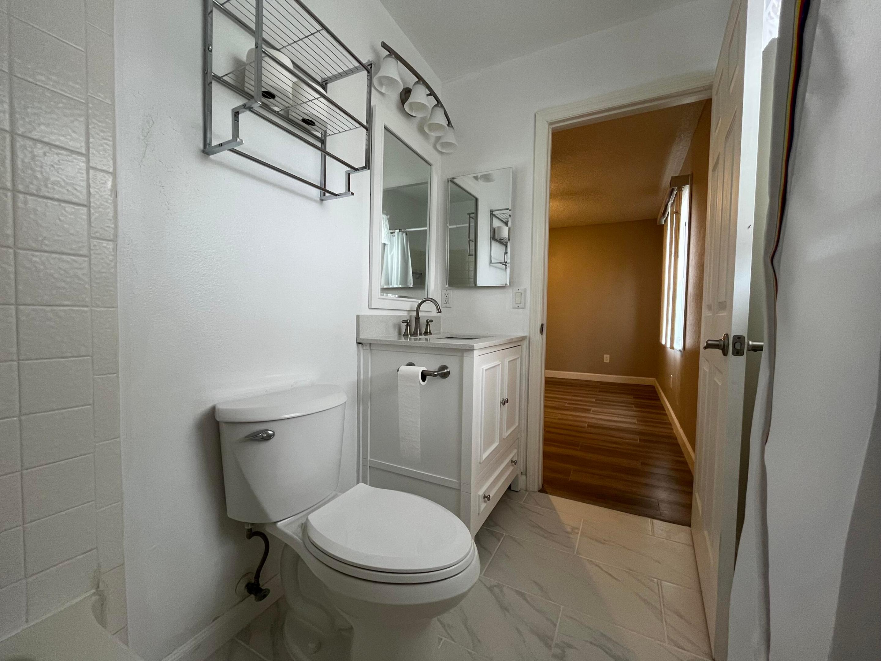 2122 SE Heathwood Circle — photo