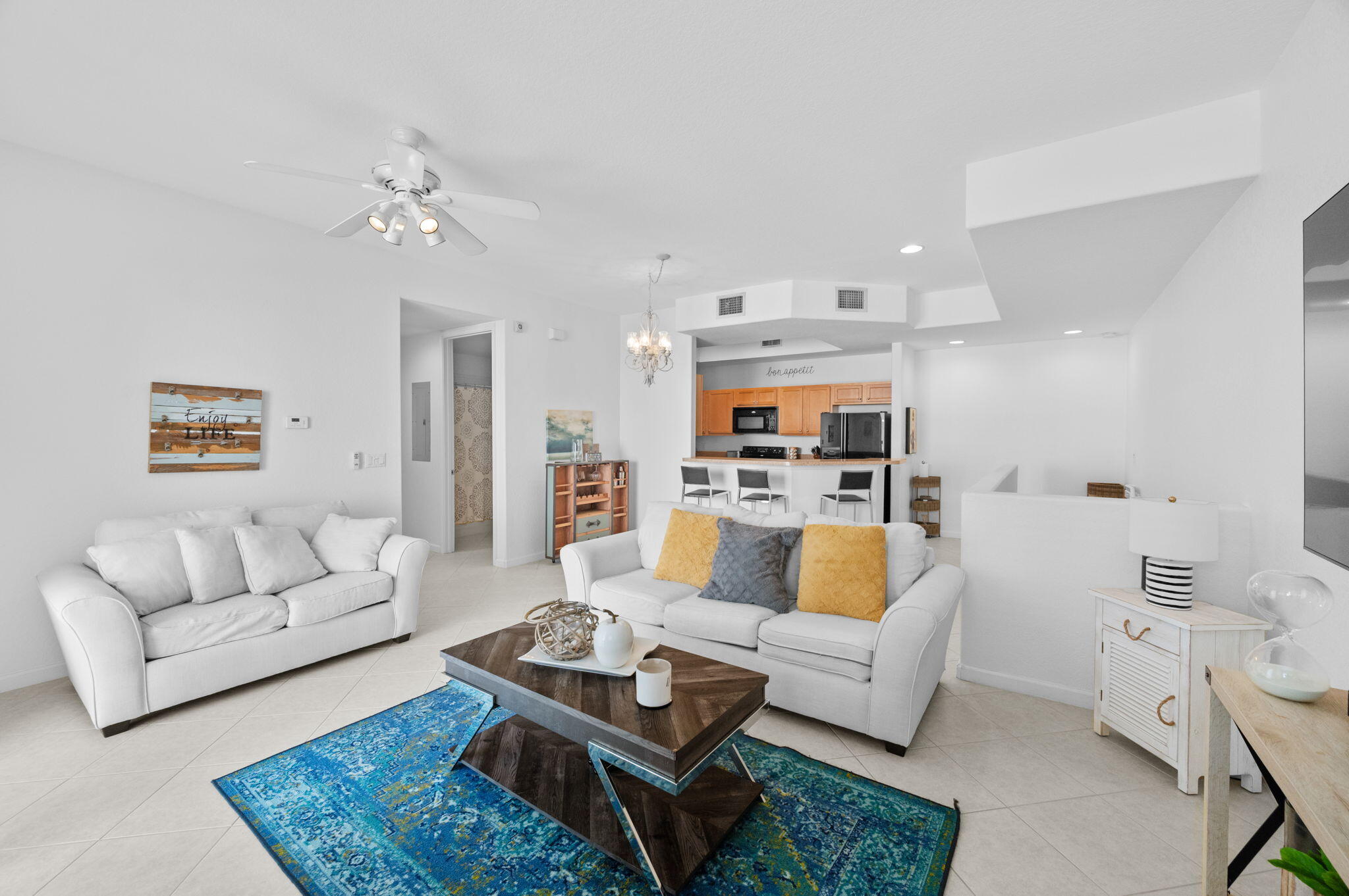 10520 SW Stephanie Way SW 2-203 — photo