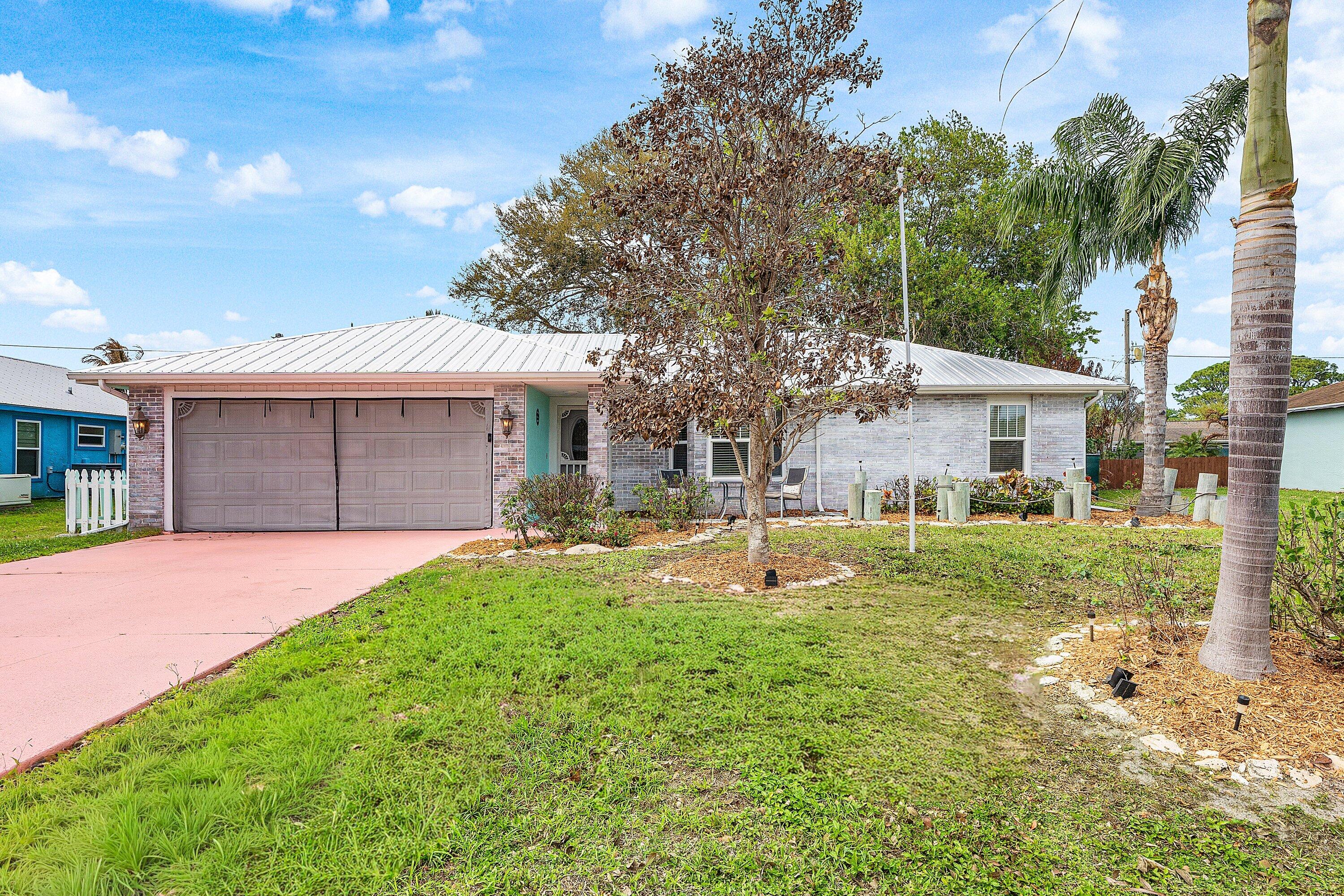 2114 SE Midtown Road — photo