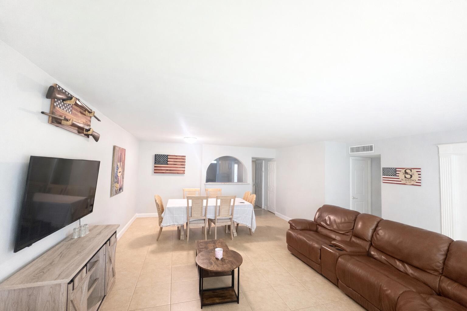 4052 N Pine Island Road 1C — photo