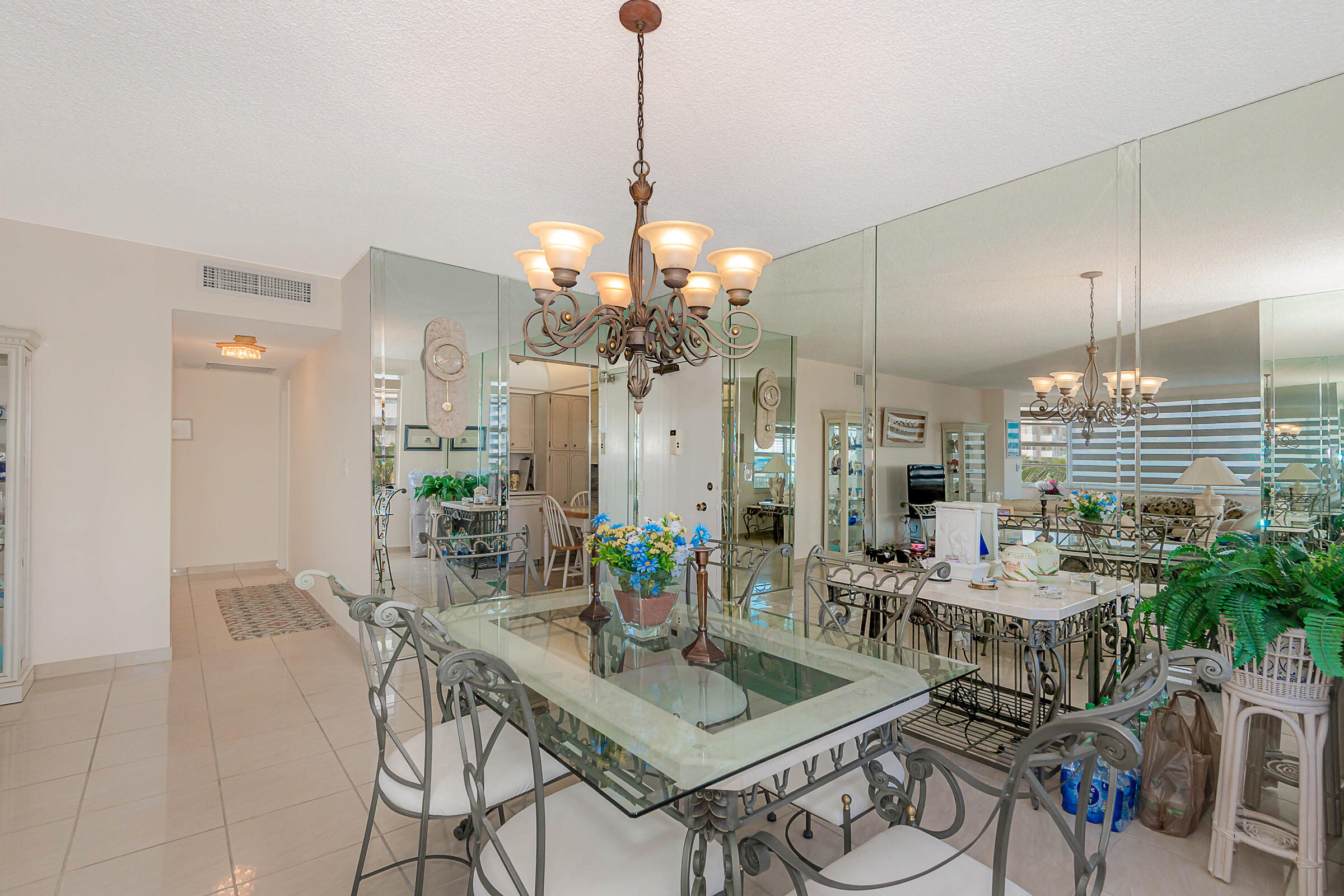 Home in Hallandale Beach, FL 33009 — photo 2