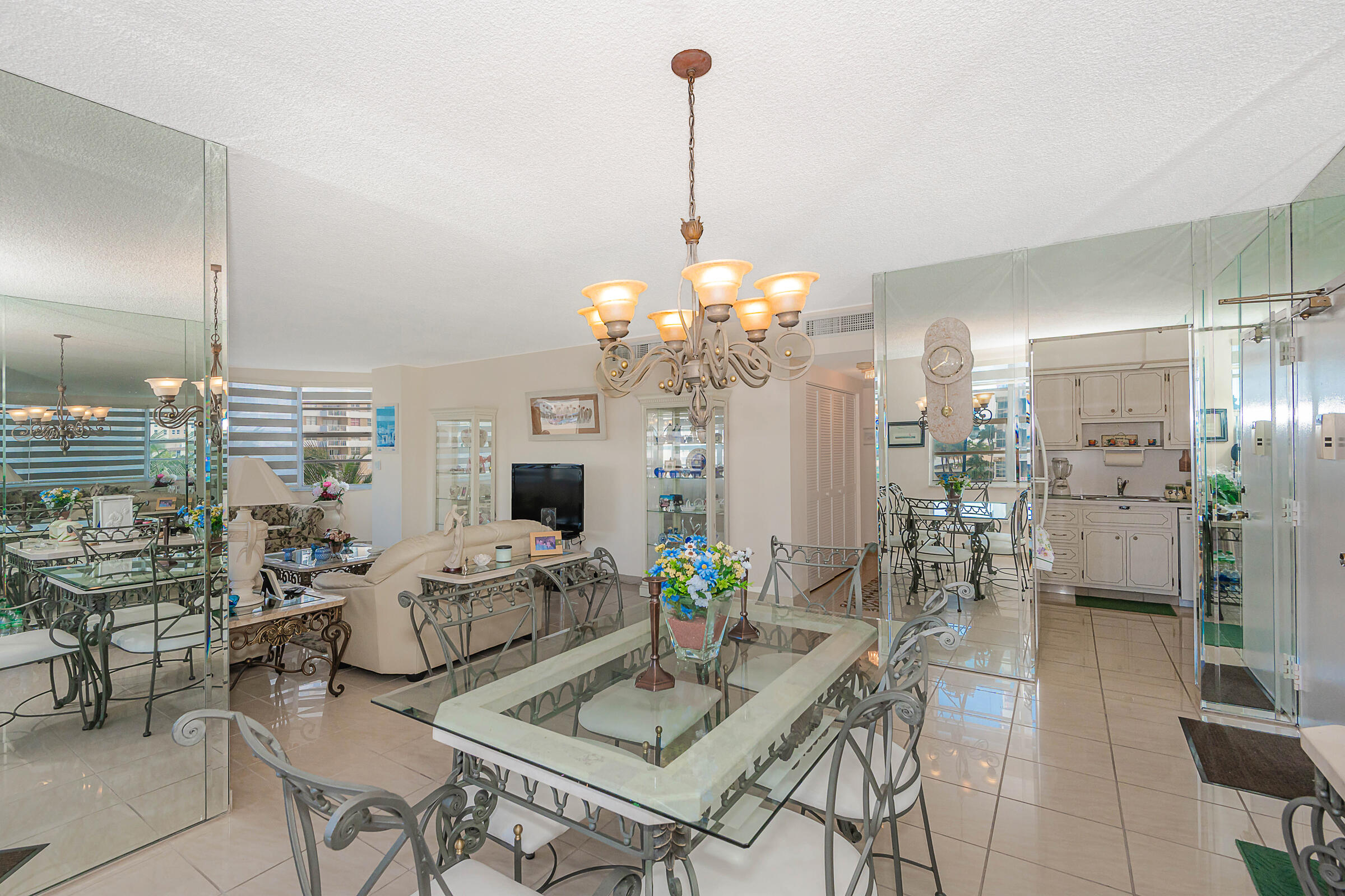 Home in Hallandale Beach, FL 33009 — photo 3