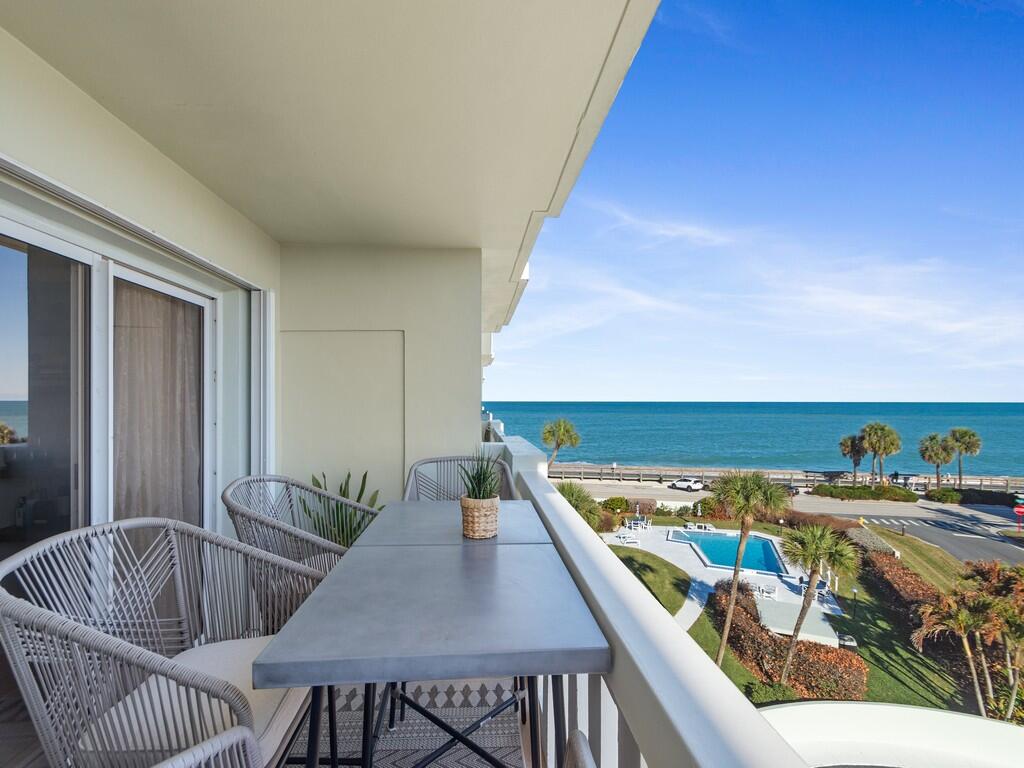 4049 Ocean Drive 402 — photo