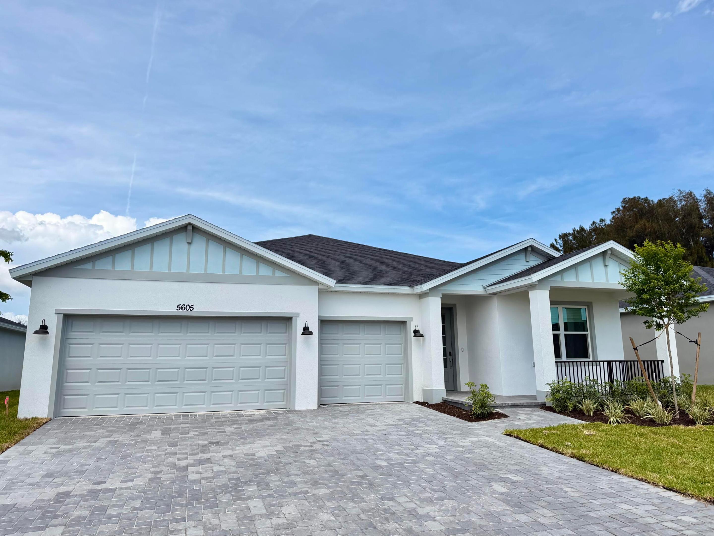 5605 Hampton Park Circle — photo