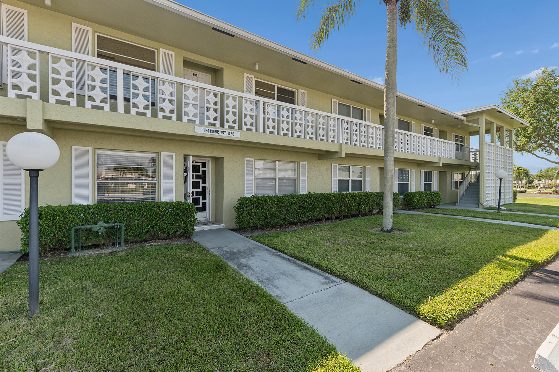 1060 Citrus Way 204 — photo