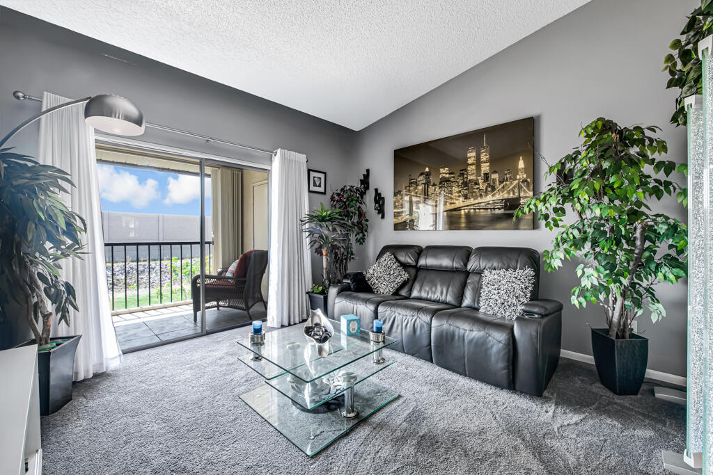 7915 Willow Spring Drive 1223 — photo