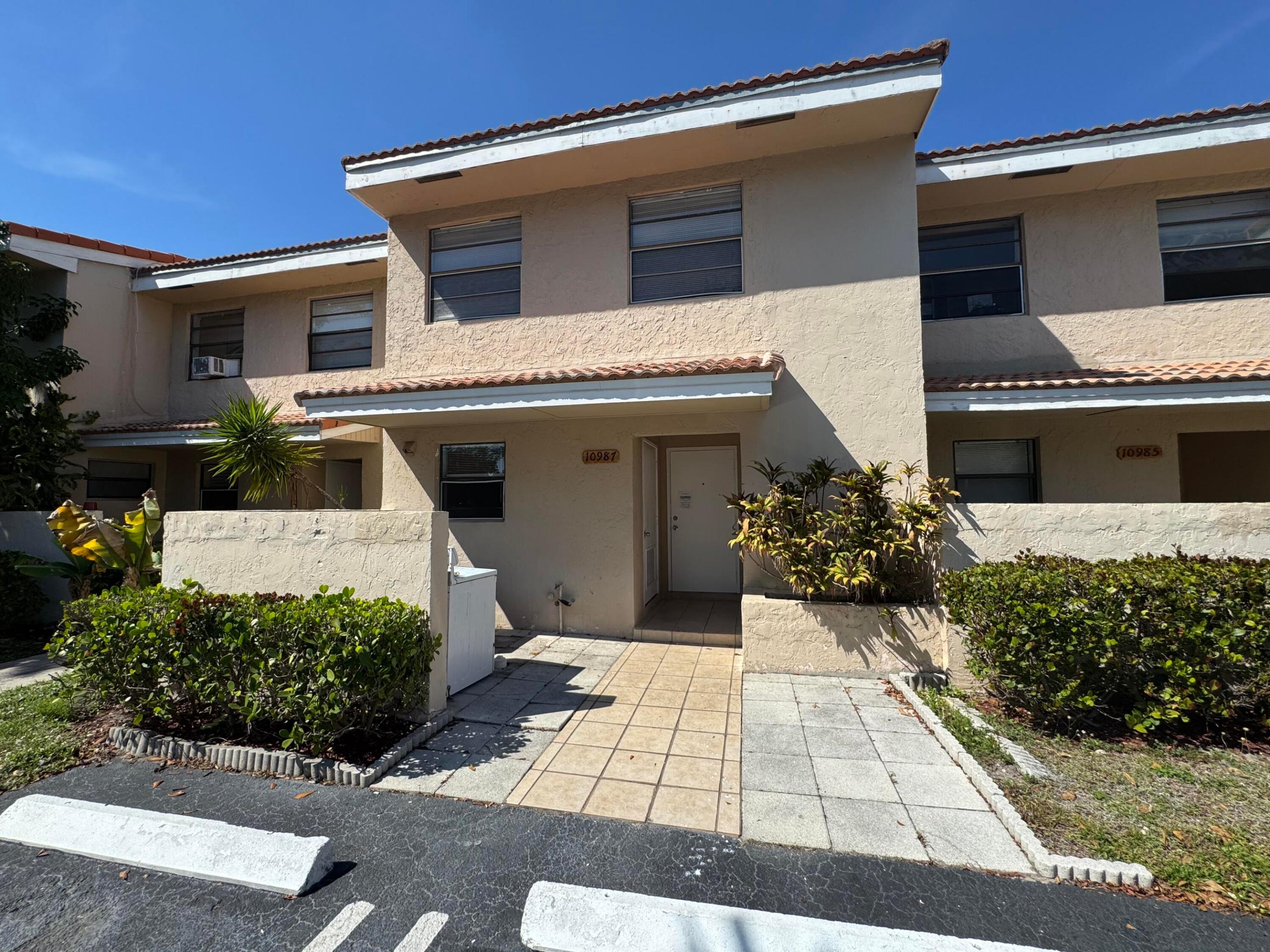 10987 Royal Palm Boulevard 9 — photo