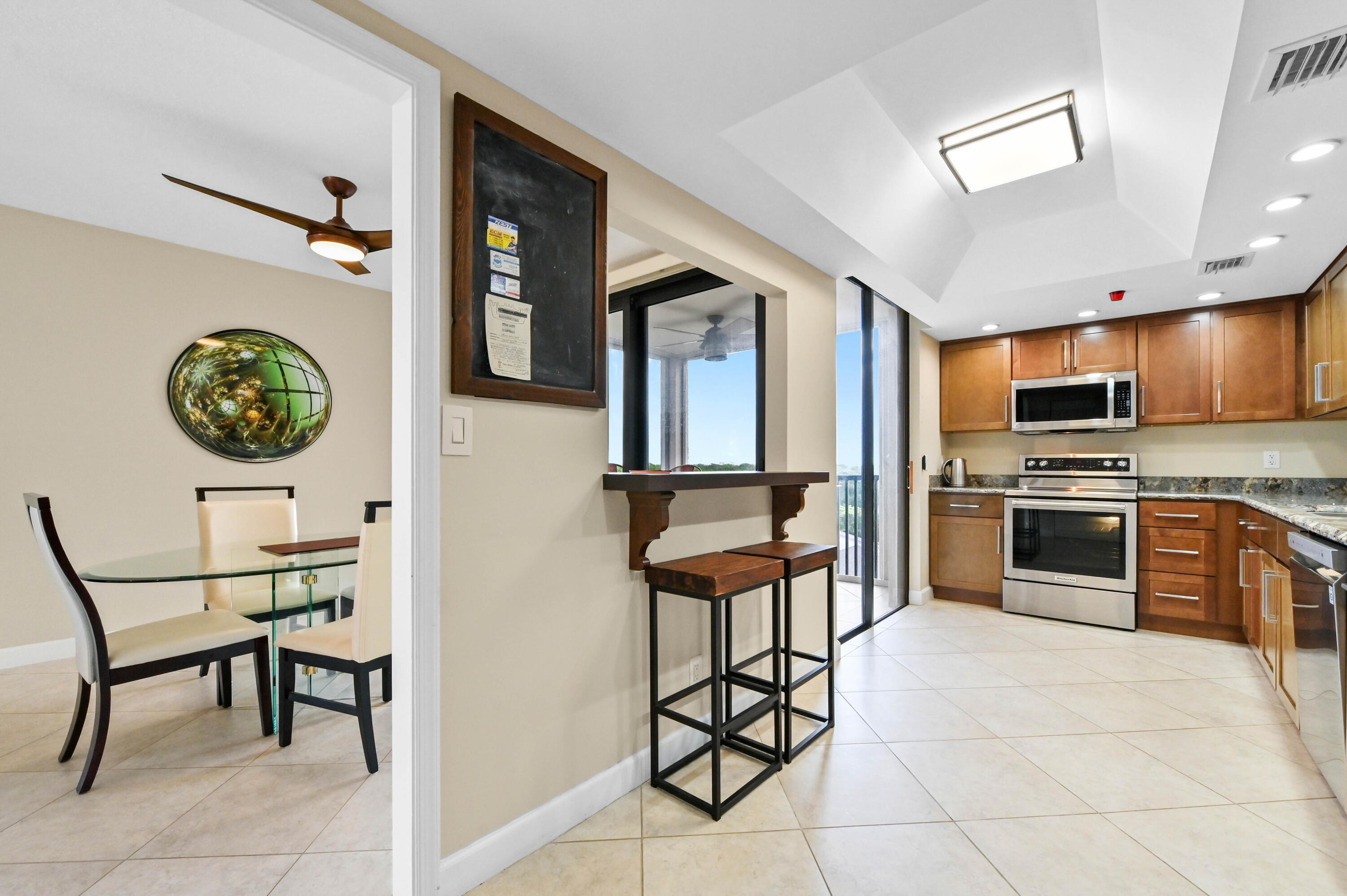 5951 Wellesley Park Drive Apt 702 — photo