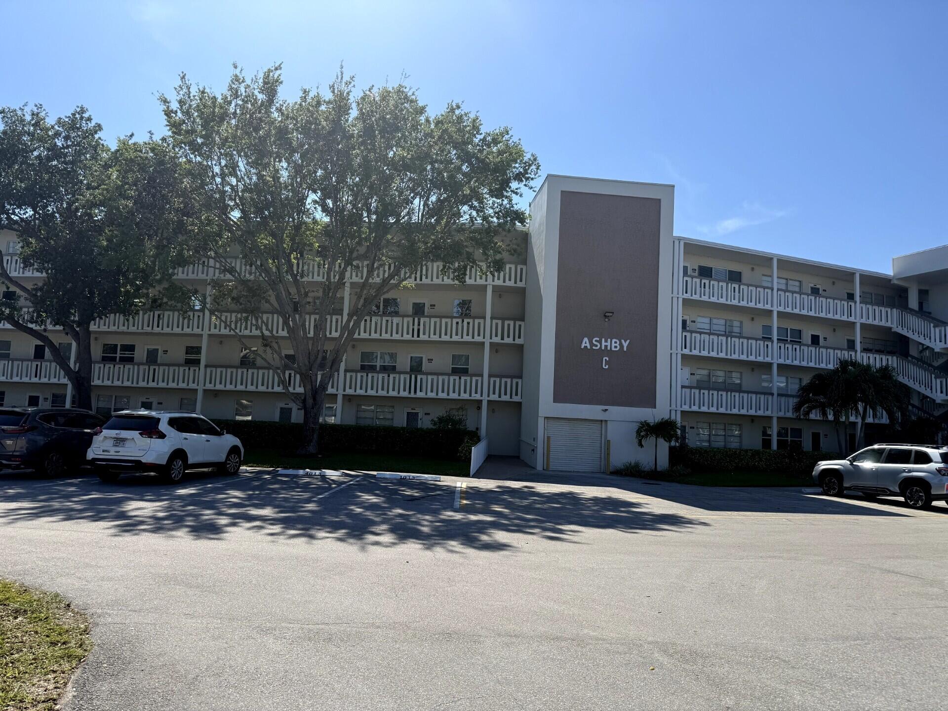 3016 Ashby C 3016 — photo