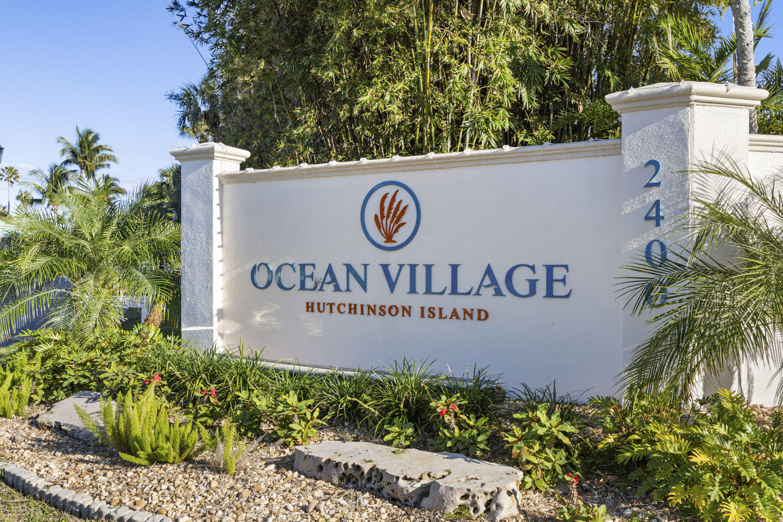 2400 S Ocean Drive V-211 — photo
