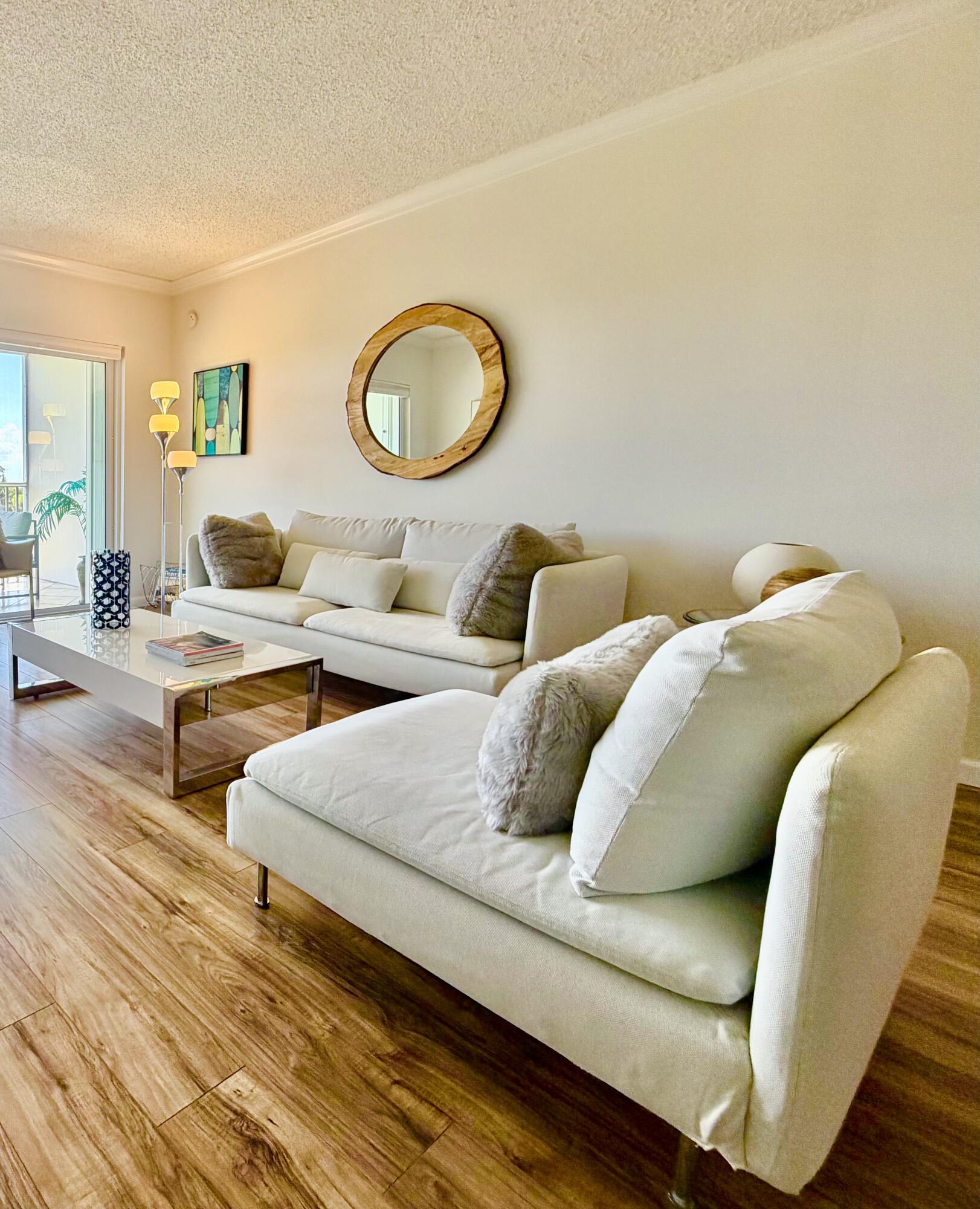 3100 N Palm Aire Drive 706 — photo