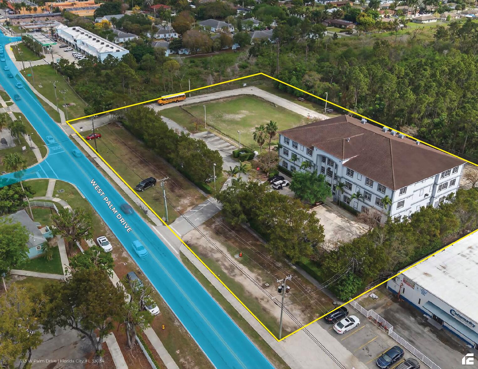 713 W Palm Drive, Florida City, FL — photo