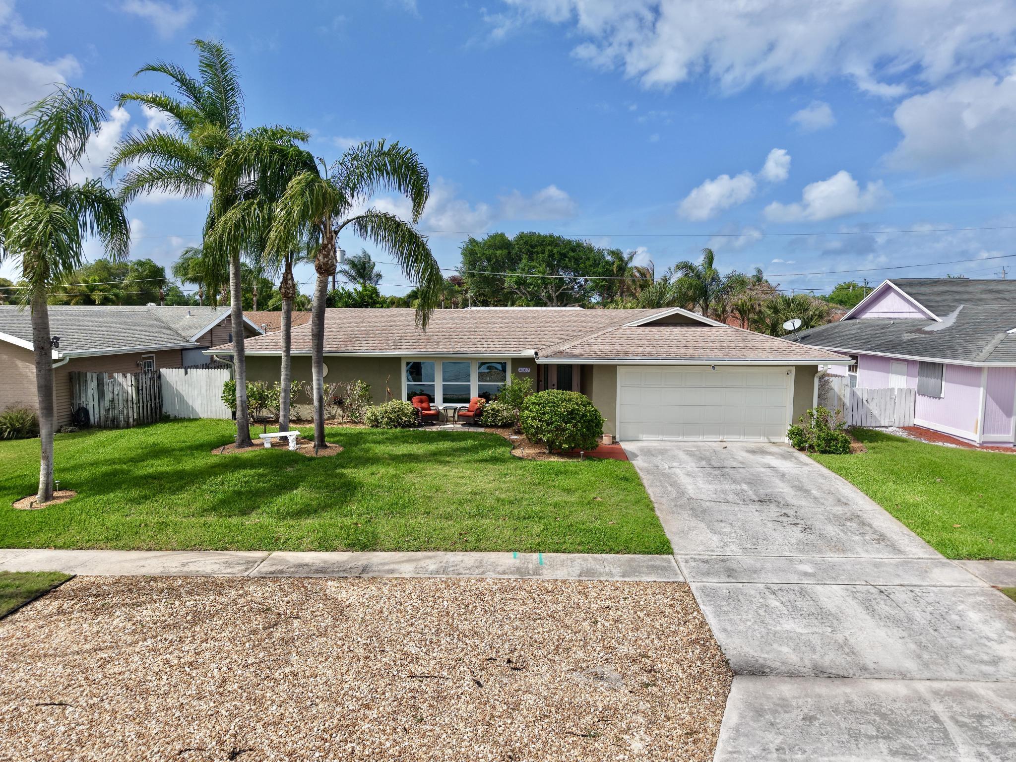 4167 Russell Street — photo