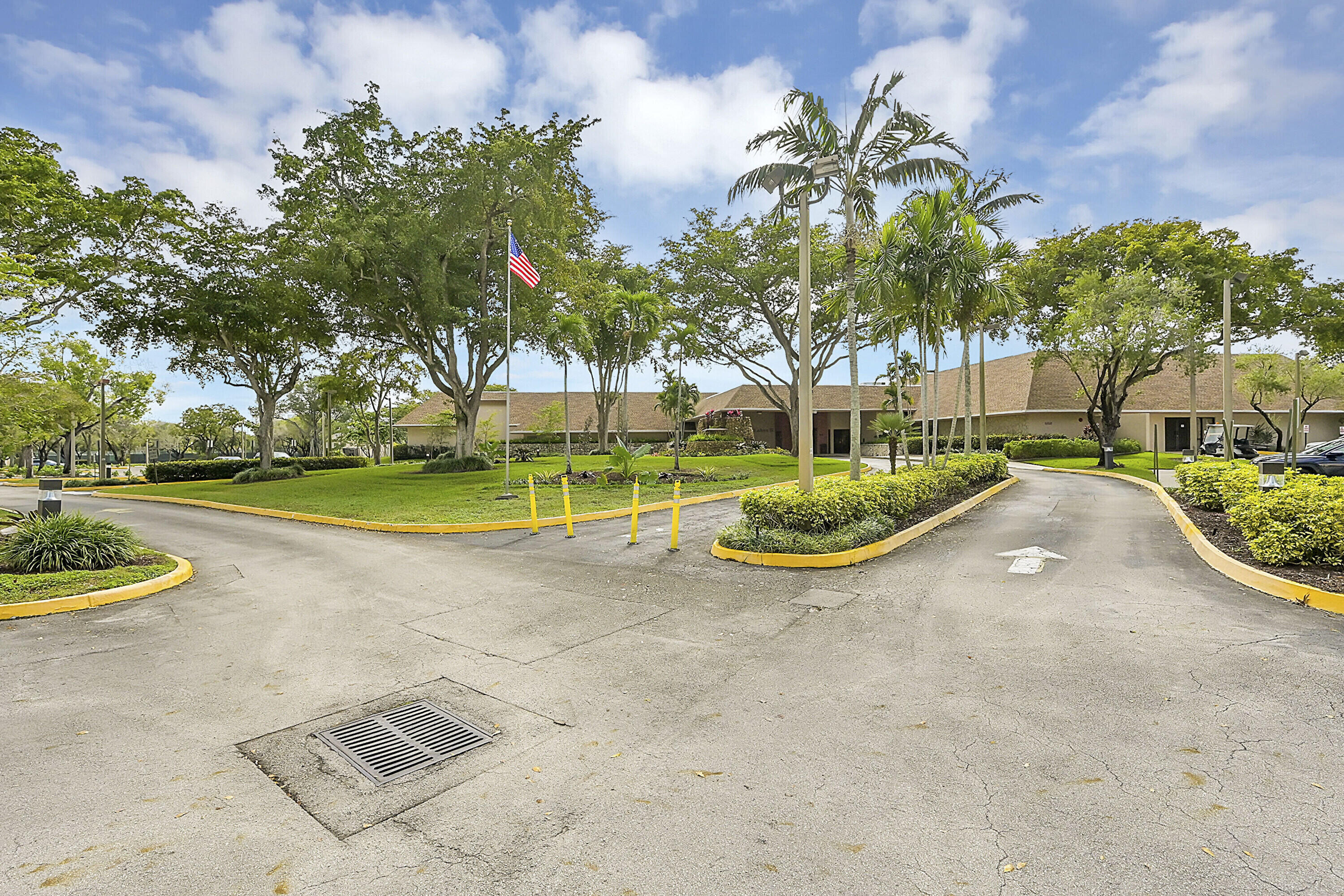10434 Sunrise Lakes Boulevard 206 — photo